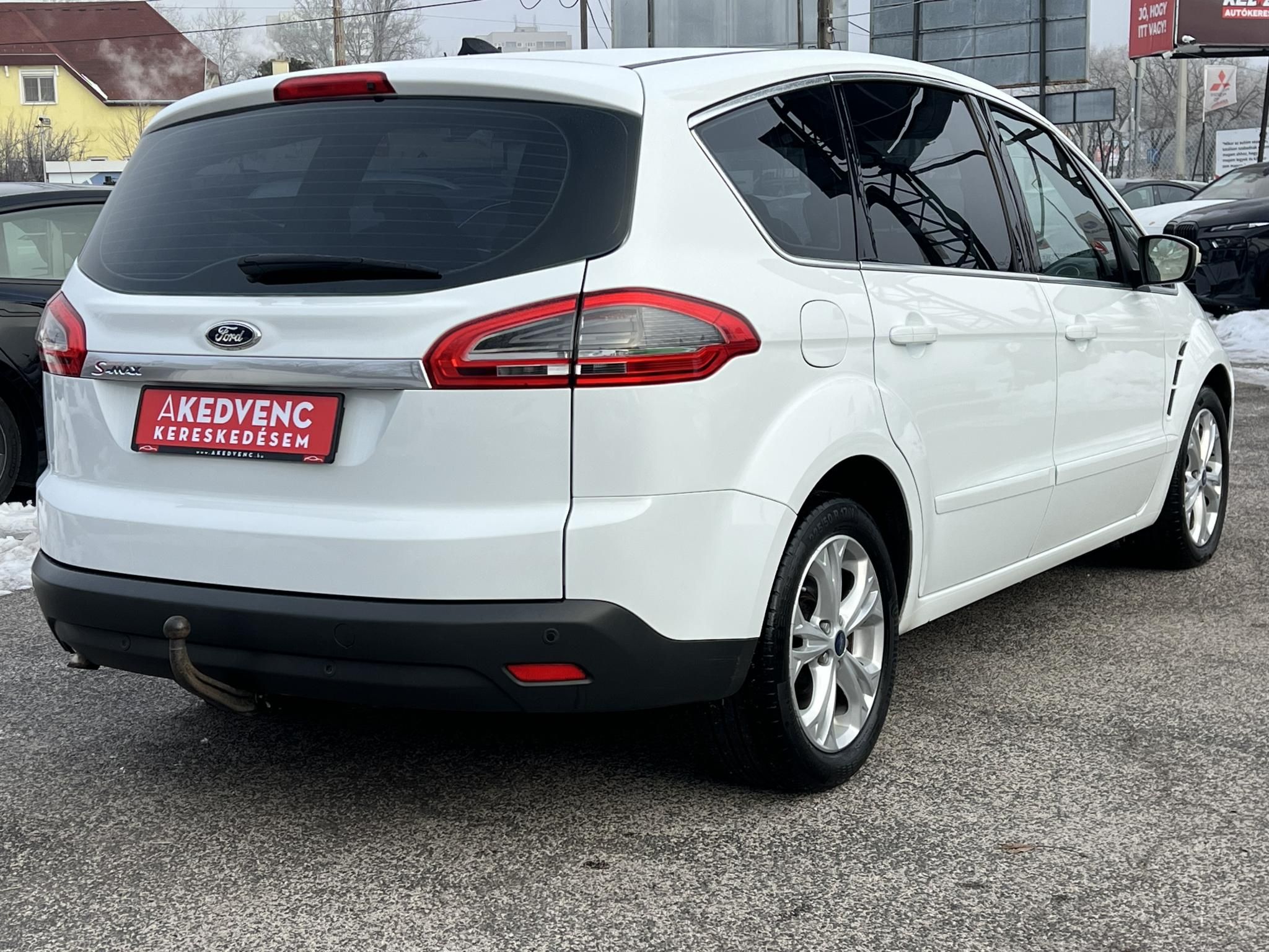 FORD S-MAX 2.0 TDCi Business Powershift Klíma Tempomat Bluetooth Navi!