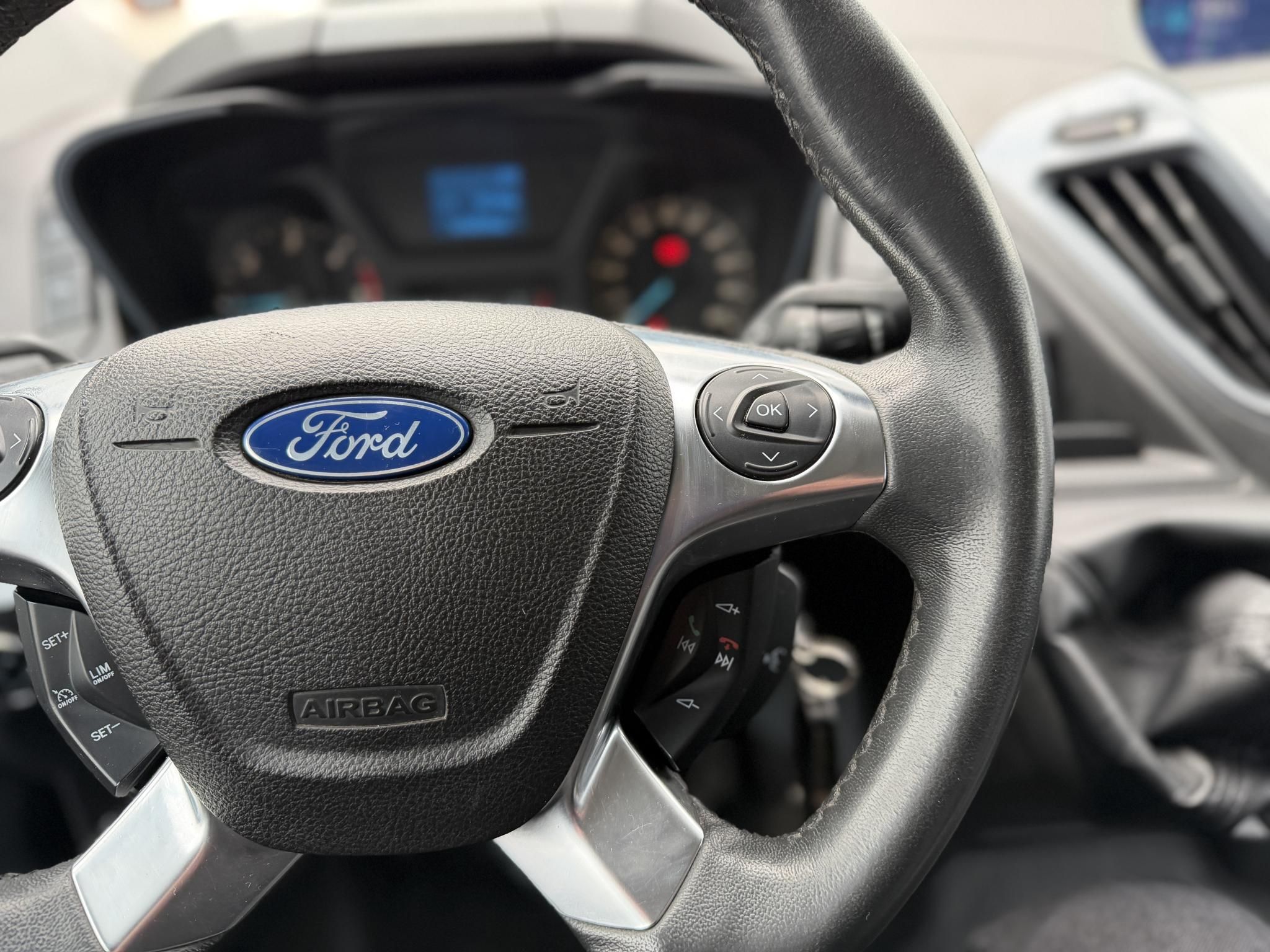 FORD TRANSIT Custom 2.2 TDCi 290 SWB Trend ST-line Klíma Bluetooth Tolatóradar Ülésfűtés Bőrbelső Vezérlés cserélve!