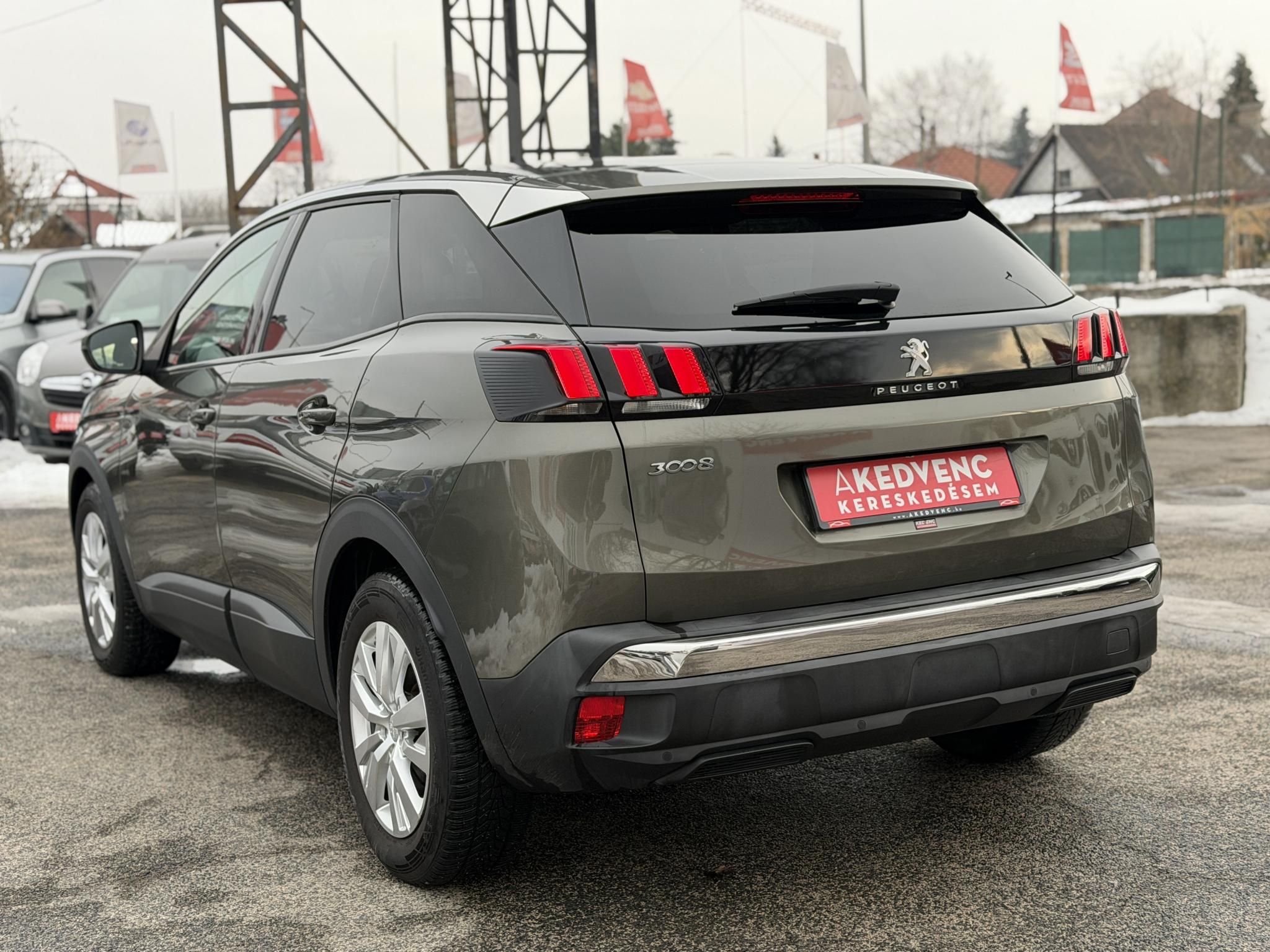 PEUGEOT 3008 1.6 BlueHDi Allure EAT6 Teljes szerviztörténet. Carplay. radar. tempomat. 8 gumi