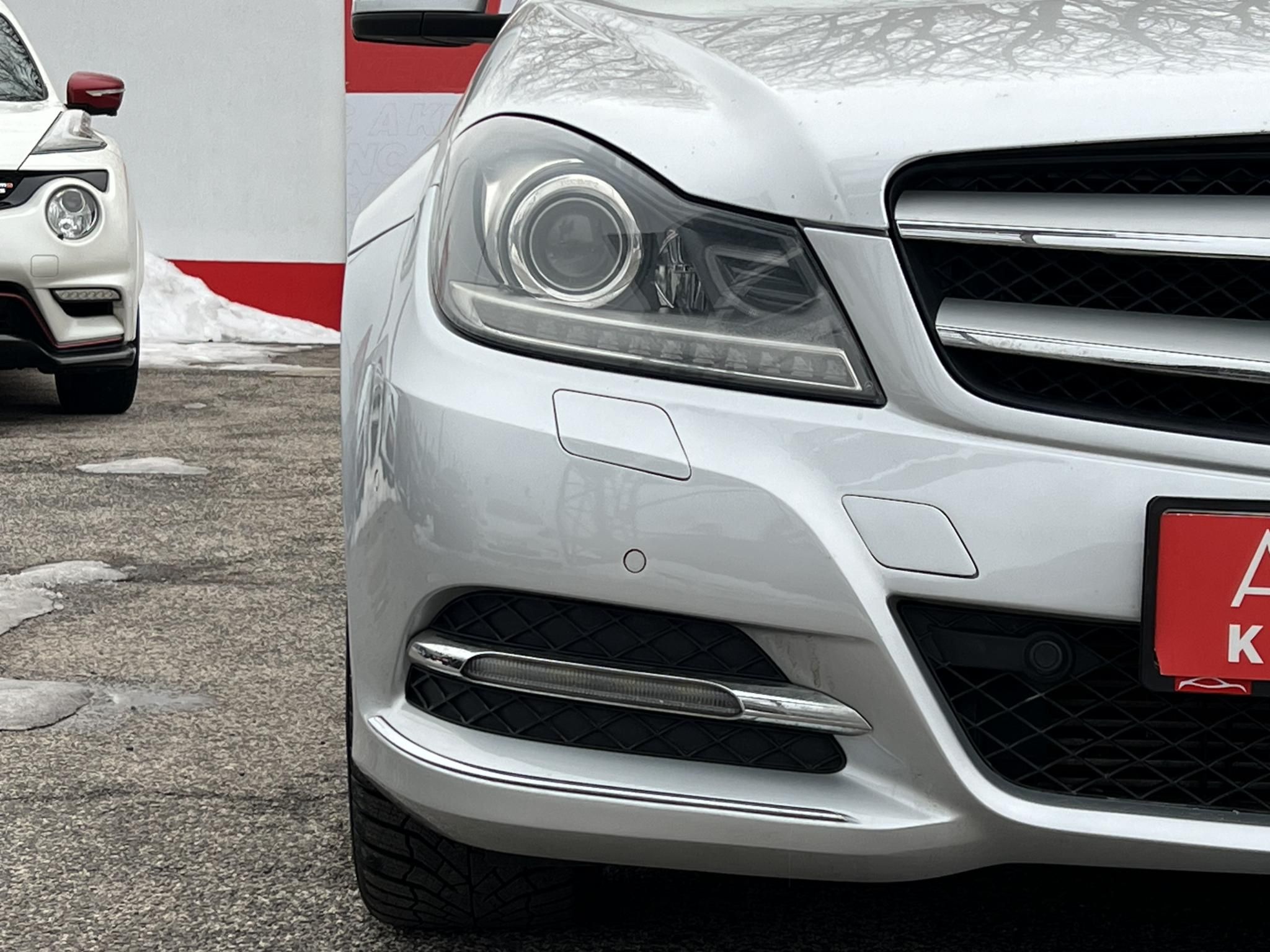 MERCEDES-BENZ C 220 CDI BlueEFFICIENCY (Automata) Xenon Tempomat Ülésfűtés Navi Bluetooth Rendszeresen szervizelt!