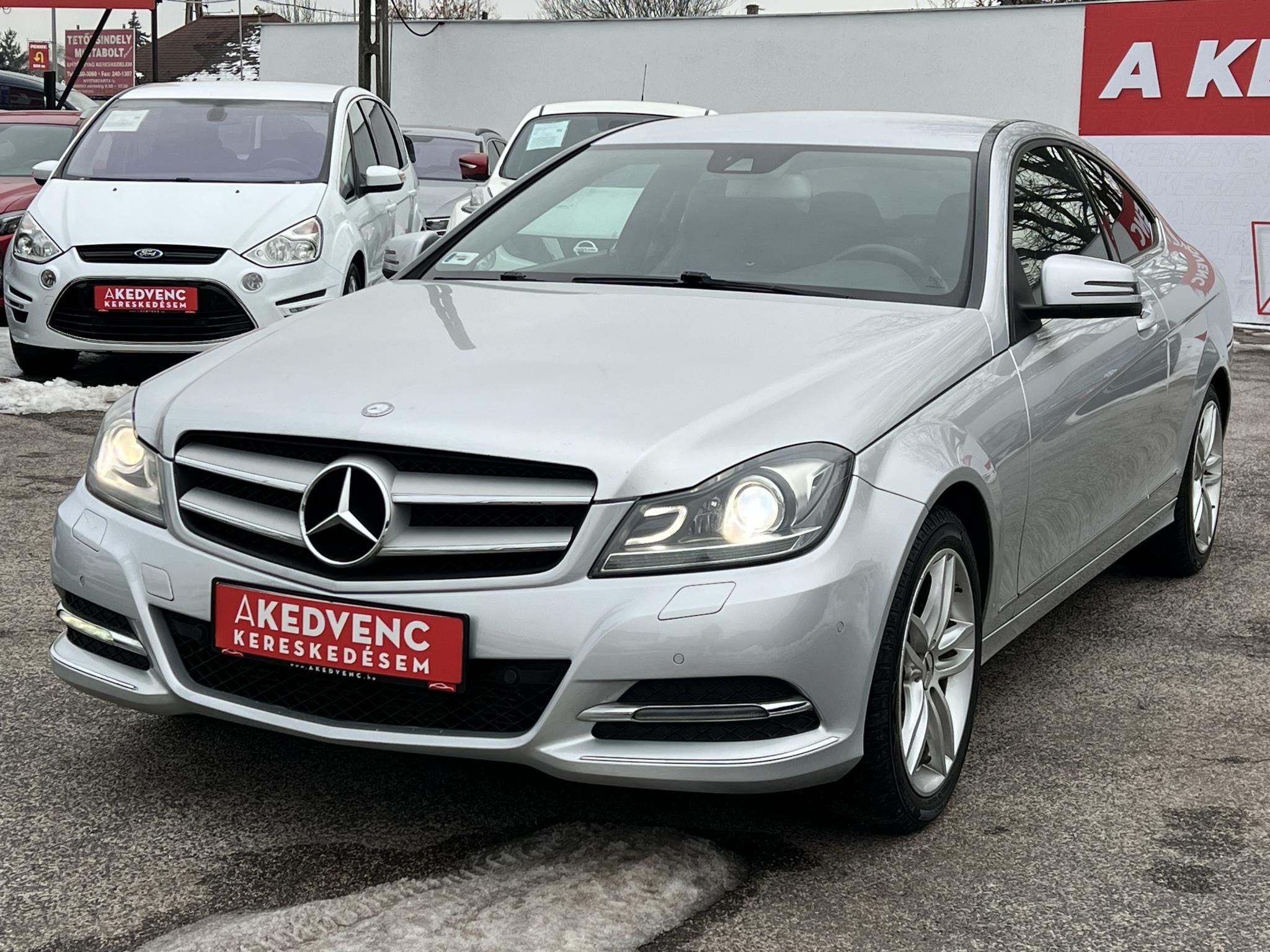MERCEDES-BENZ C 220 CDI BlueEFFICIENCY (Automata) Xenon Tempomat Ülésfűtés Navi Bluetooth Rendszeresen szervizelt!