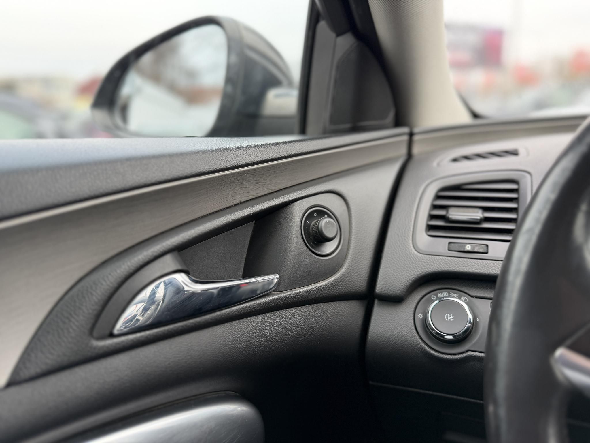 OPEL INSIGNIA 1.4 T Active Start Stop Magyarországi Tempomat Digitklíma PDC Téli-nyári kerék!