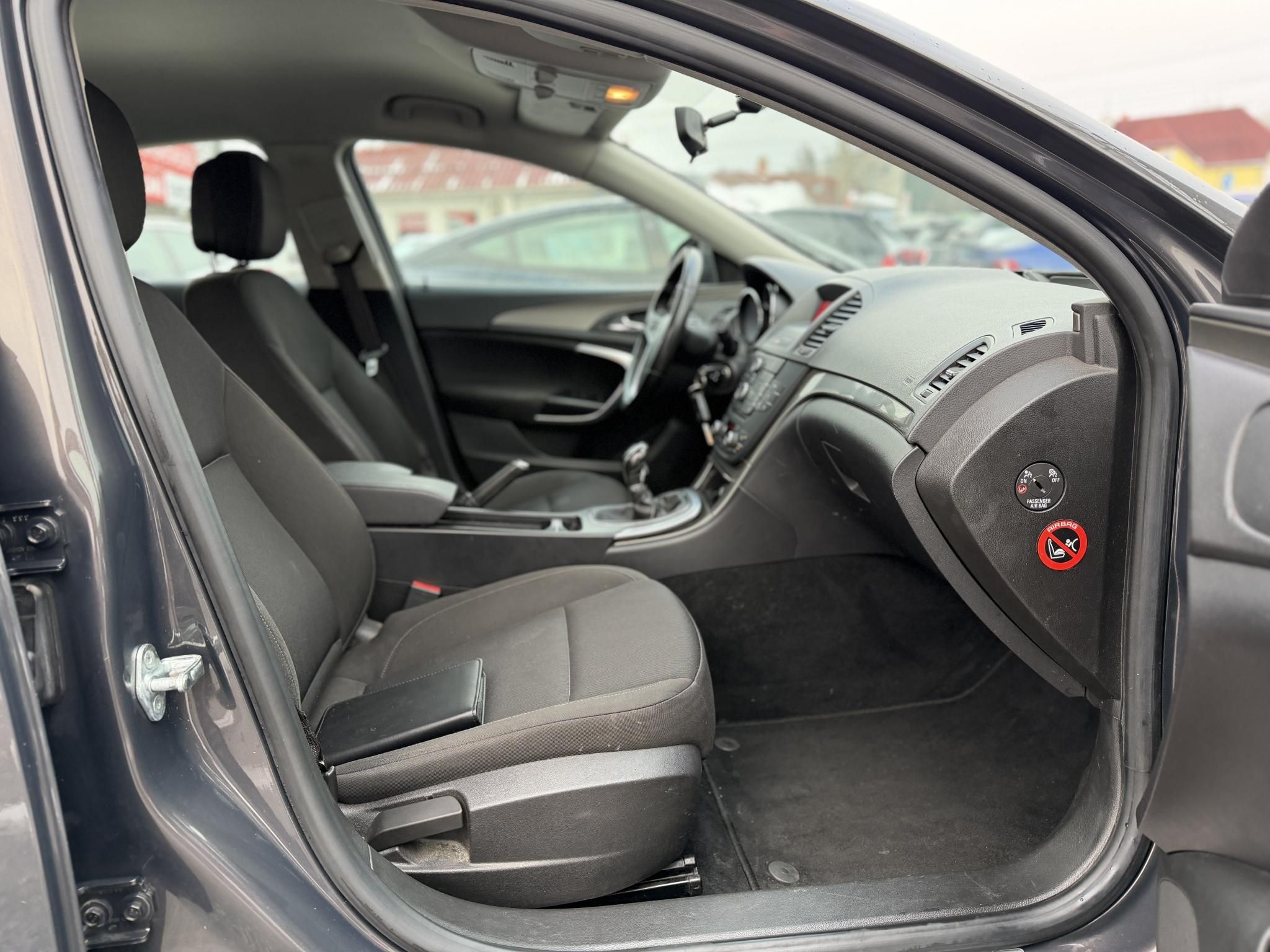 OPEL INSIGNIA 1.4 T Active Start Stop Magyarországi Tempomat Digitklíma PDC Téli-nyári kerék!