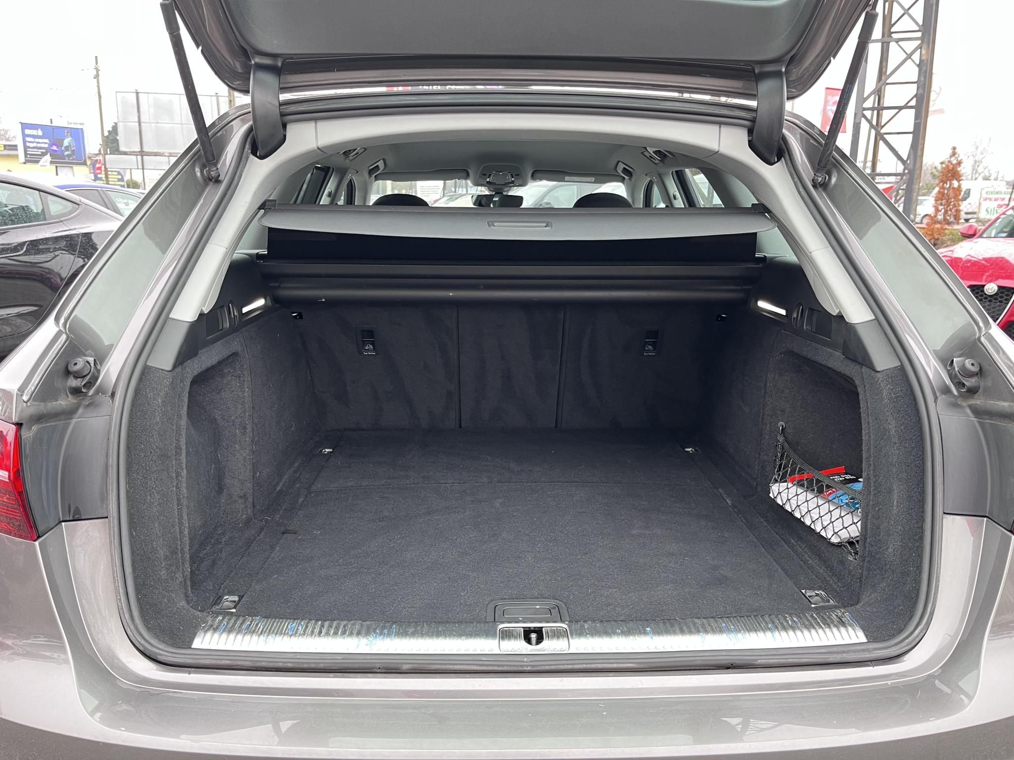 AUDI A4 Avant 40 TDI Advanced S-tronic M.o.-i. Virtual cockpit. Tempomat Navi Bluetooth Carplay