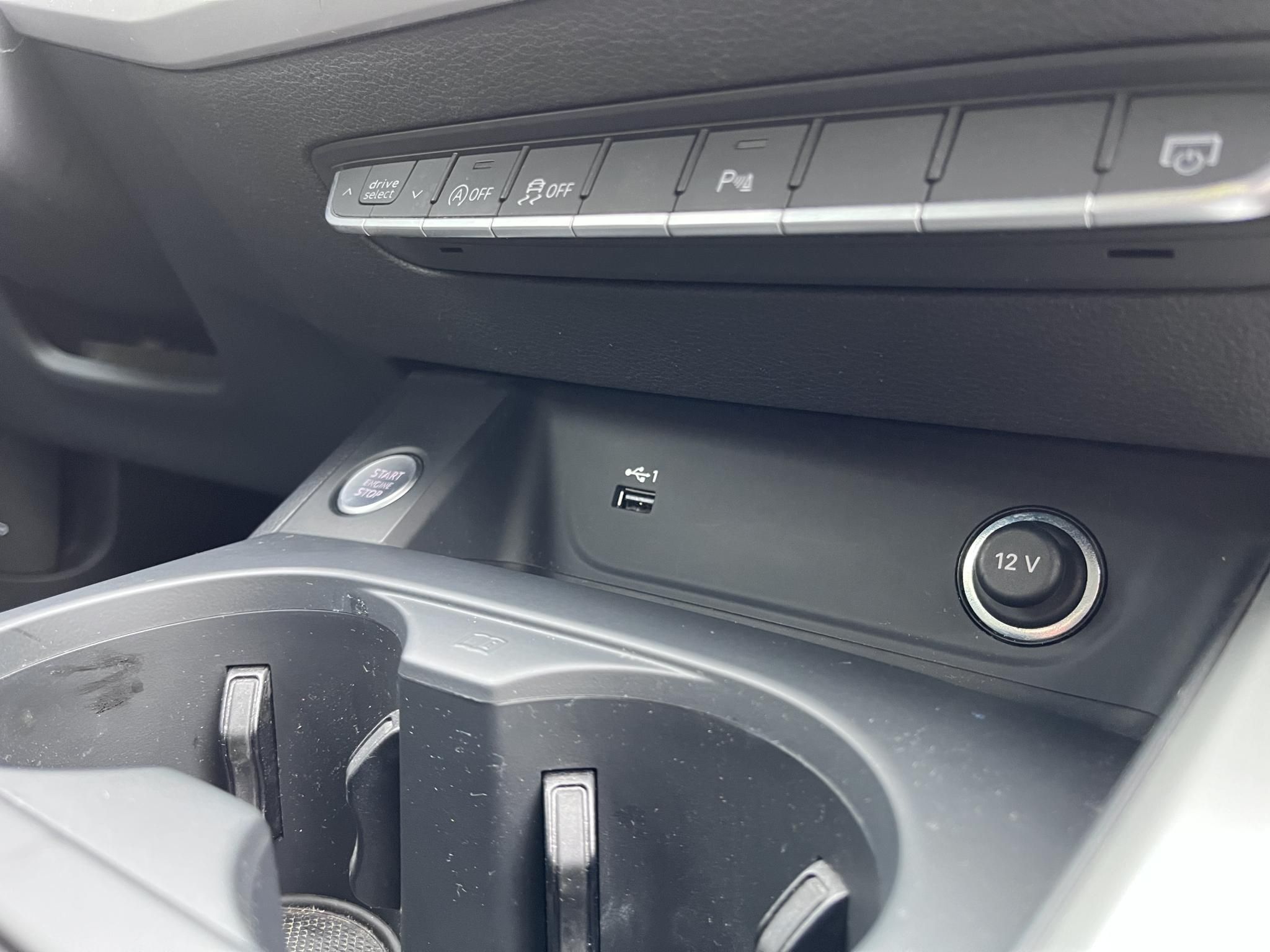 AUDI A4 Avant 40 TDI Advanced S-tronic M.o.-i. Virtual cockpit. Tempomat Navi Bluetooth Carplay