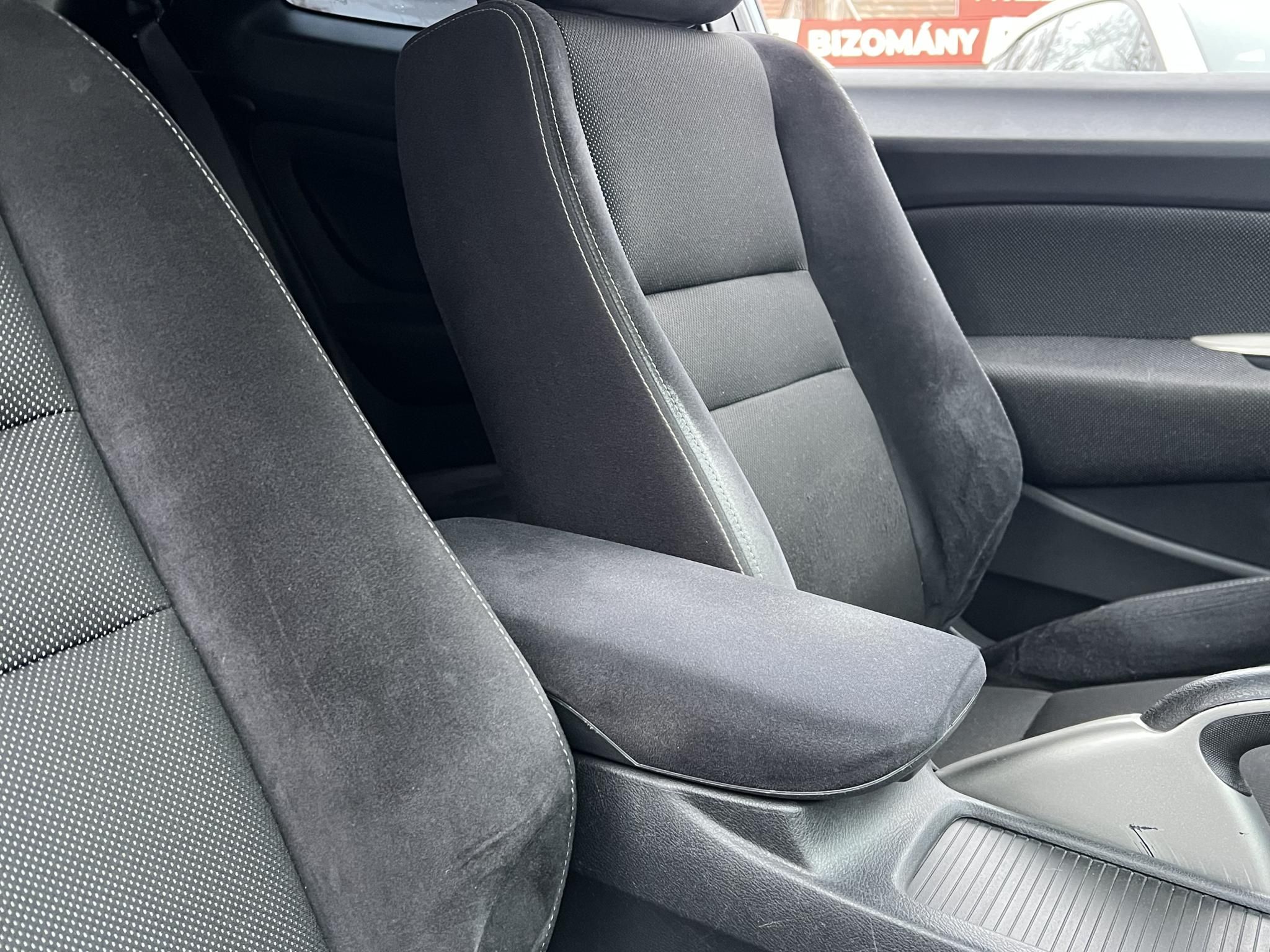 HONDA CIVIC 2.2 CTDi Type-S Type-S. Klíma Tempomat Bluetooth