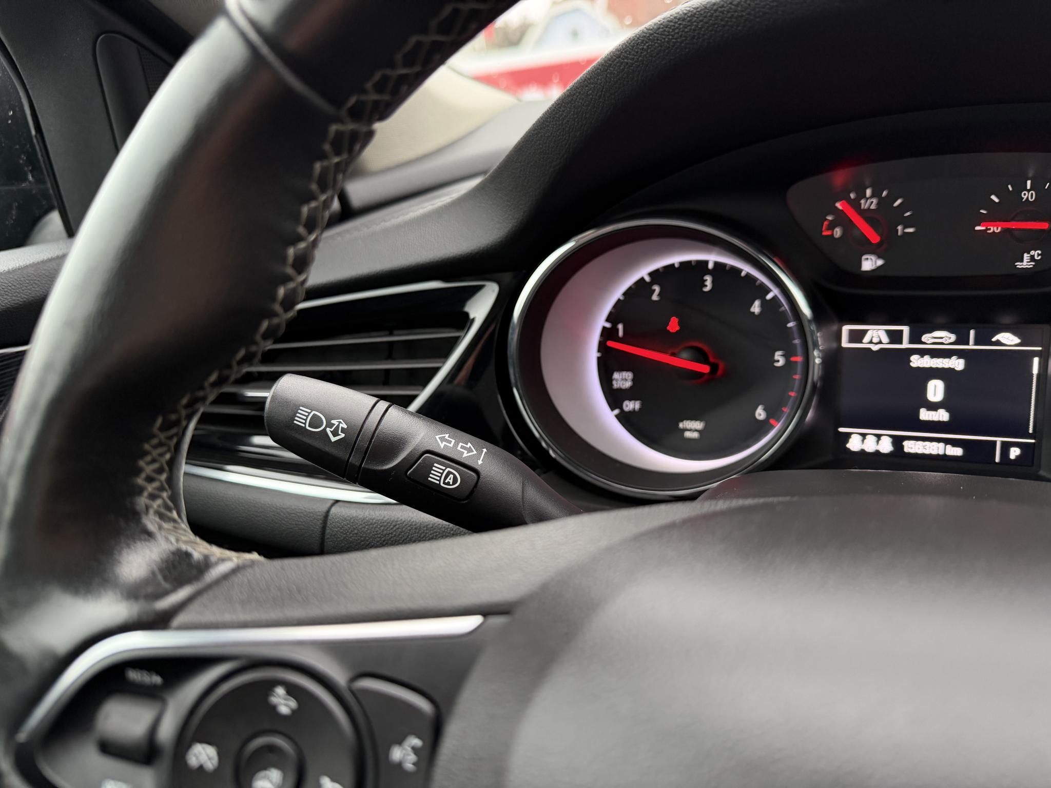 OPEL INSIGNIA Sports Tourer 1.6 CDTI Innovation Start Stop (Automata) 156e km. Magyarországi. sérülésmentes!