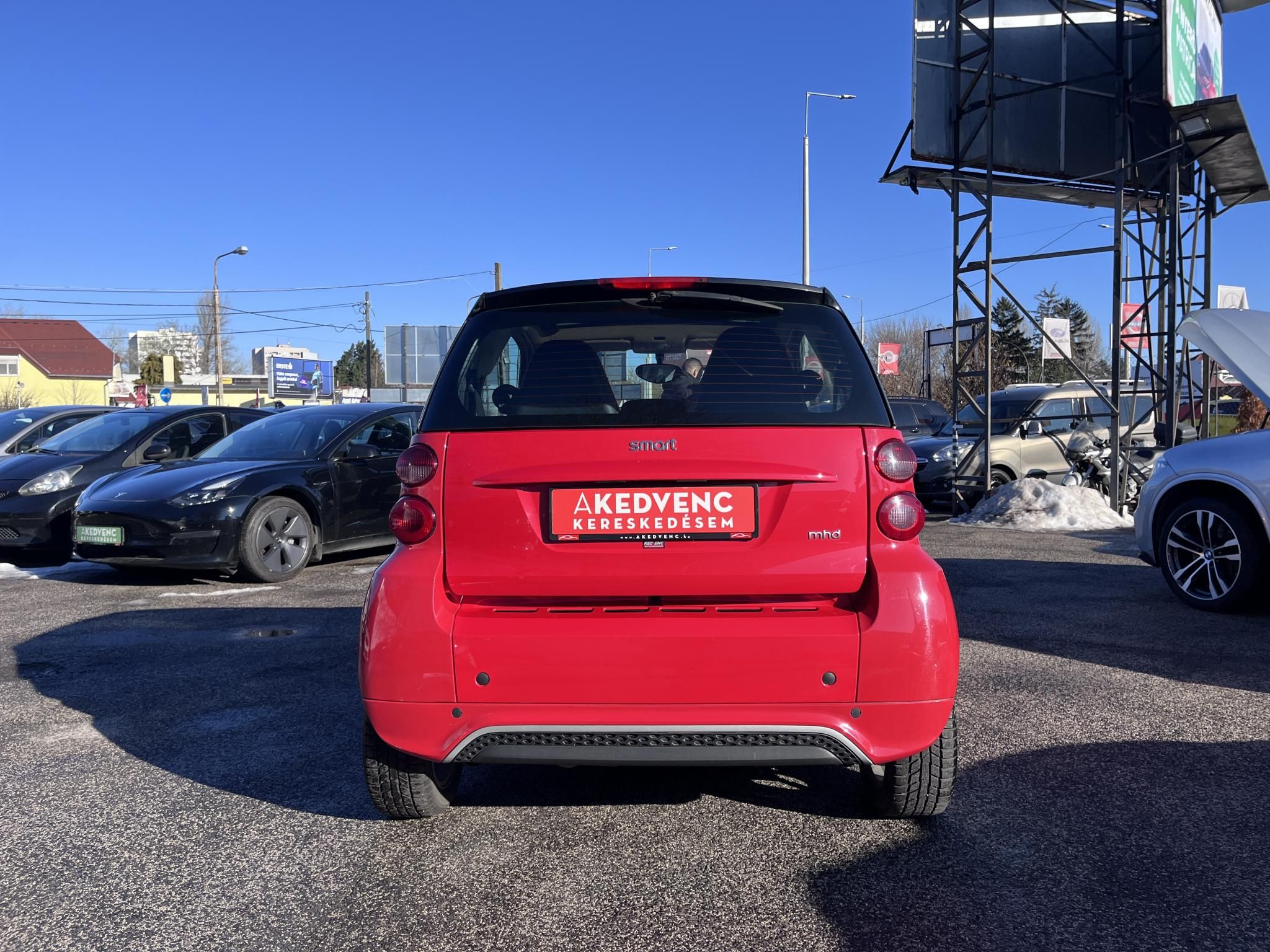 SMART FORTWO 1.0 Micro Hybrid Drive Pure Softouch COUPE 92e km. panoráma tető. frissen szervizelt