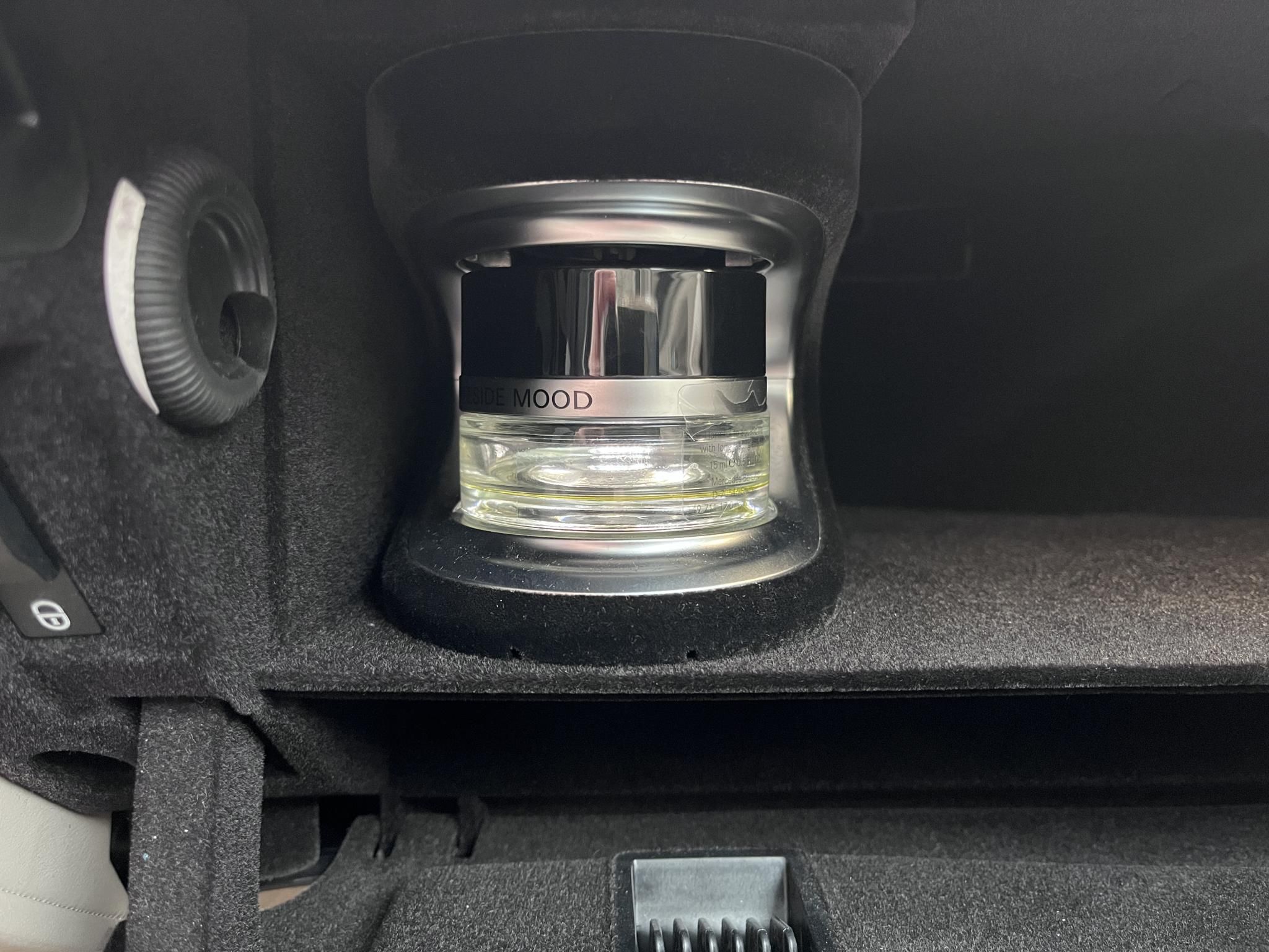 MERCEDES-BENZ S 560 e L 9G-TRONIC EQ Power M.o.-i. Teljes felszereltség. Zöld rendszám!