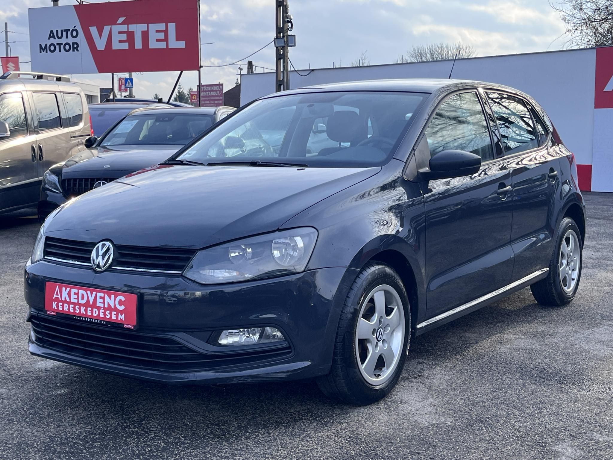 VOLKSWAGEN POLO 1.0 MPI Trendline 172e km. Klíma