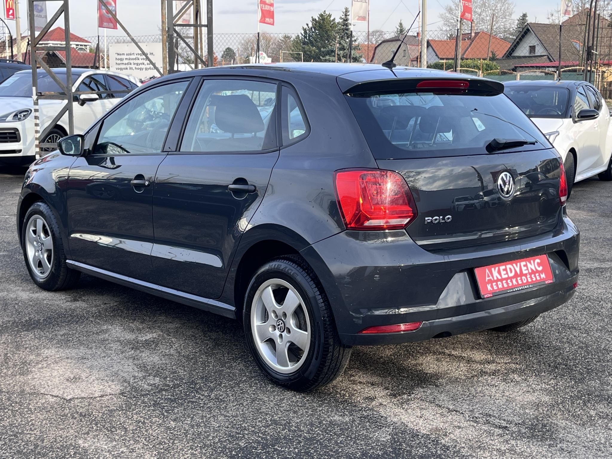 VOLKSWAGEN POLO 1.0 MPI Trendline 172e km. Klíma