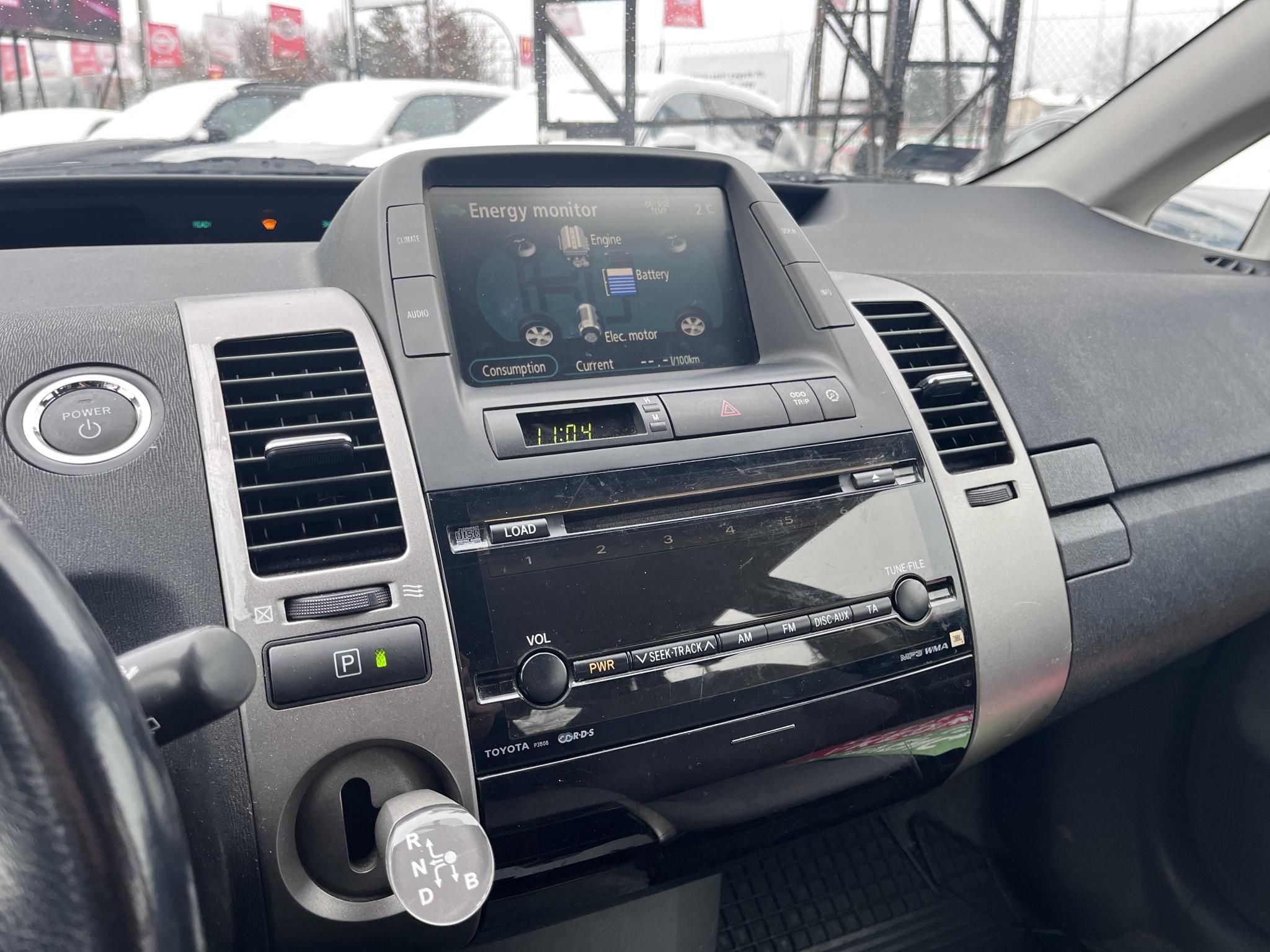 TOYOTA PRIUS 1.8 HSD Sol (Automata) JBL 186e km. Megkímélt állapot. 4 évszakos gumik!