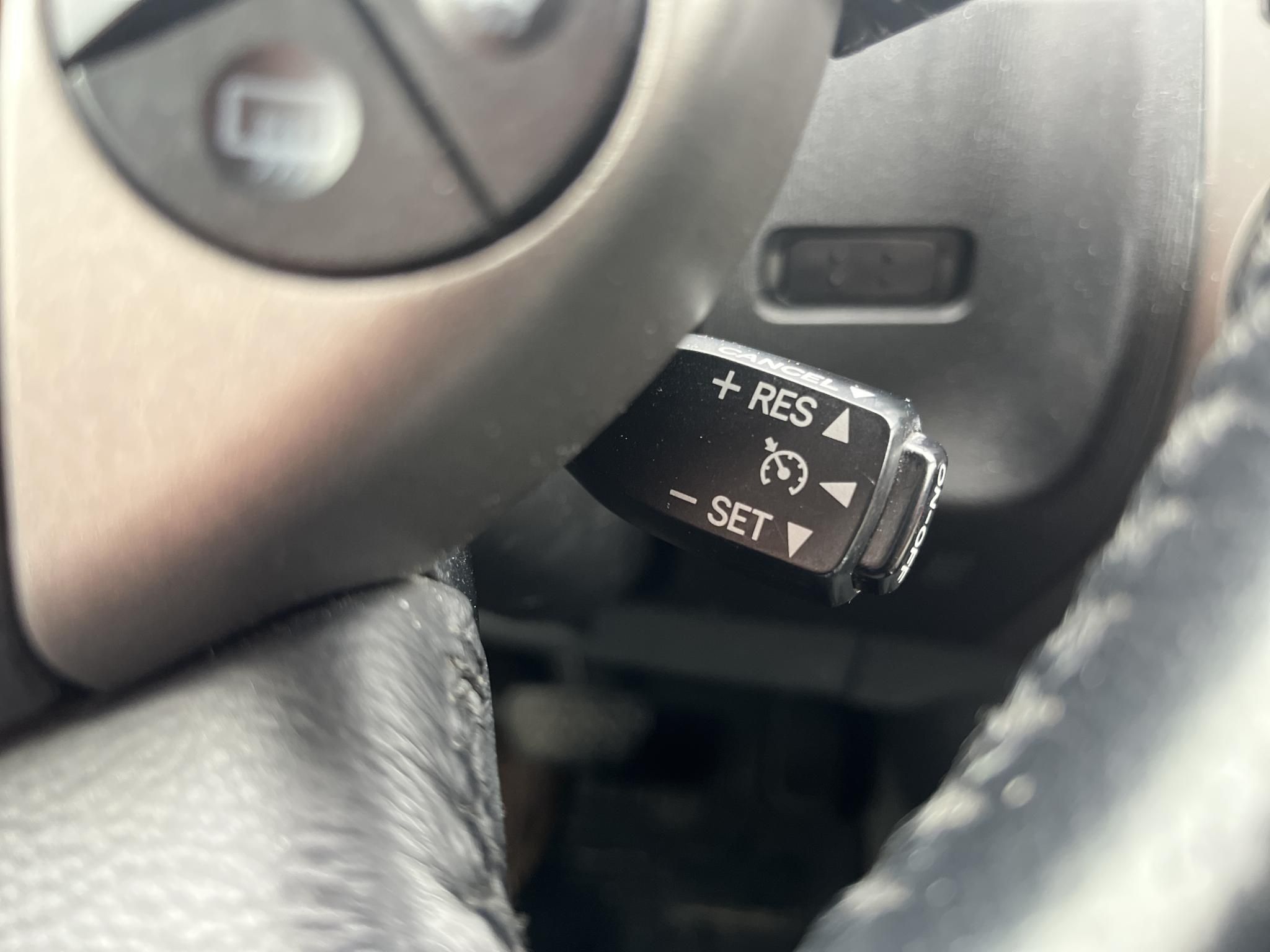 TOYOTA PRIUS 1.8 HSD Sol (Automata) JBL 186e km. Megkímélt állapot. 4 évszakos gumik!