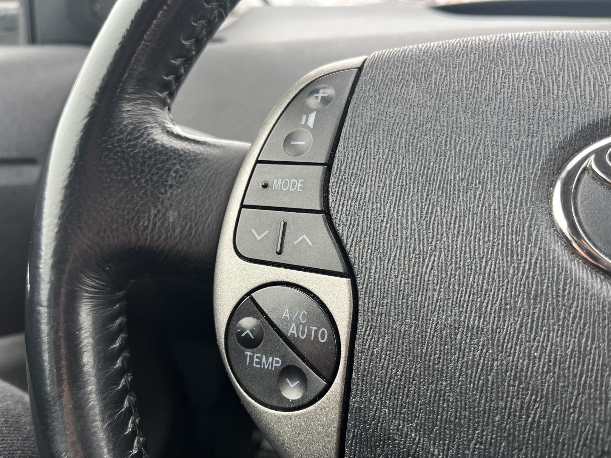 TOYOTA PRIUS 1.8 HSD Sol (Automata) JBL 186e km. Megkímélt állapot. 4 évszakos gumik!