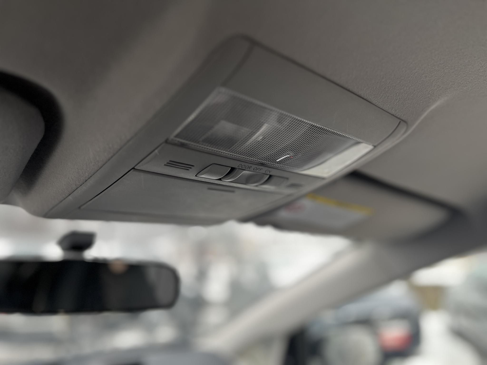 TOYOTA PRIUS 1.8 HSD Sol (Automata) JBL 186e km. Megkímélt állapot. 4 évszakos gumik!