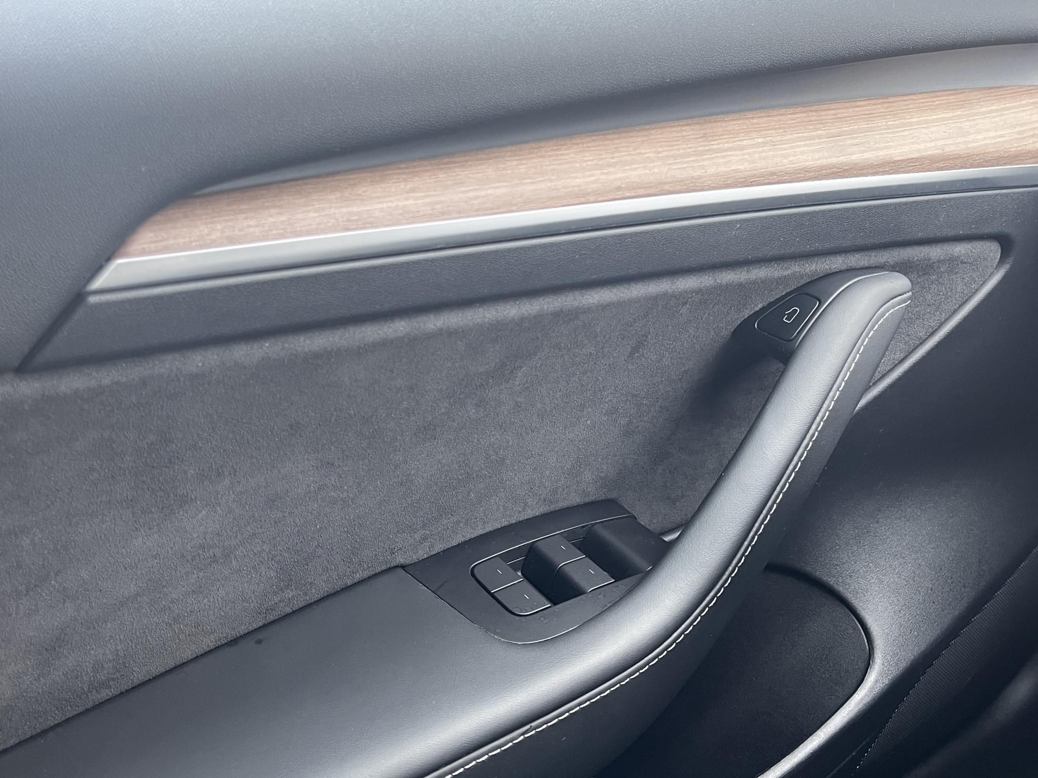 TESLA MODEL 3 Long Range AWD (Automata) 106e km. facelift. mátrix LED. hőszivattyú. premium hifi. garanciális!