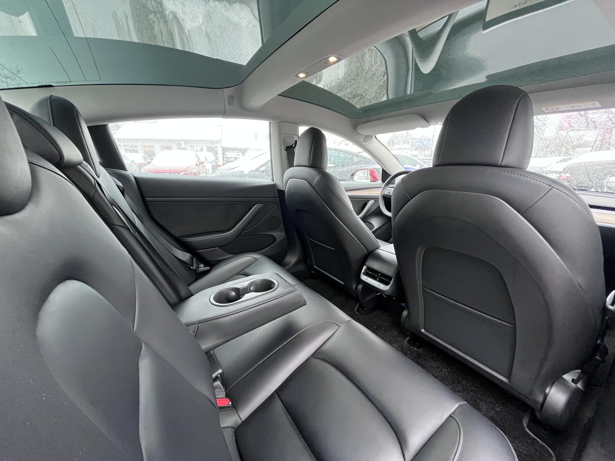 TESLA MODEL 3 Long Range AWD (Automata) 106e km. facelift. mátrix LED. hőszivattyú. premium hifi. garanciális!