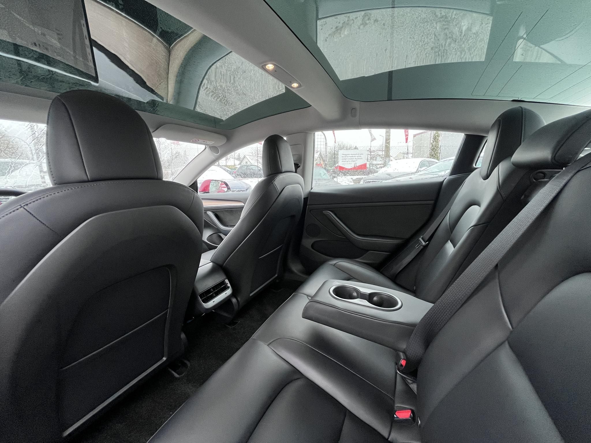 TESLA MODEL 3 Long Range AWD (Automata) 106e km. facelift. mátrix LED. hőszivattyú. premium hifi. garanciális!