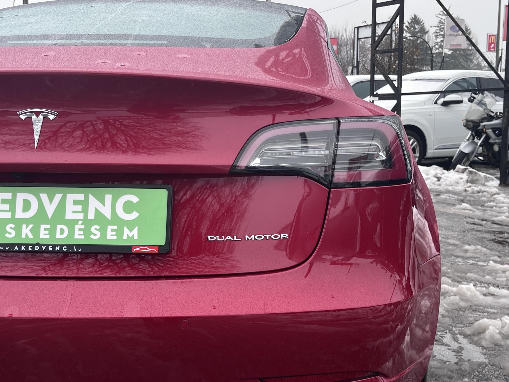 TESLA MODEL 3 Long Range AWD (Automata) 106e km. facelift. mátrix LED. hőszivattyú. premium hifi. garanciális!