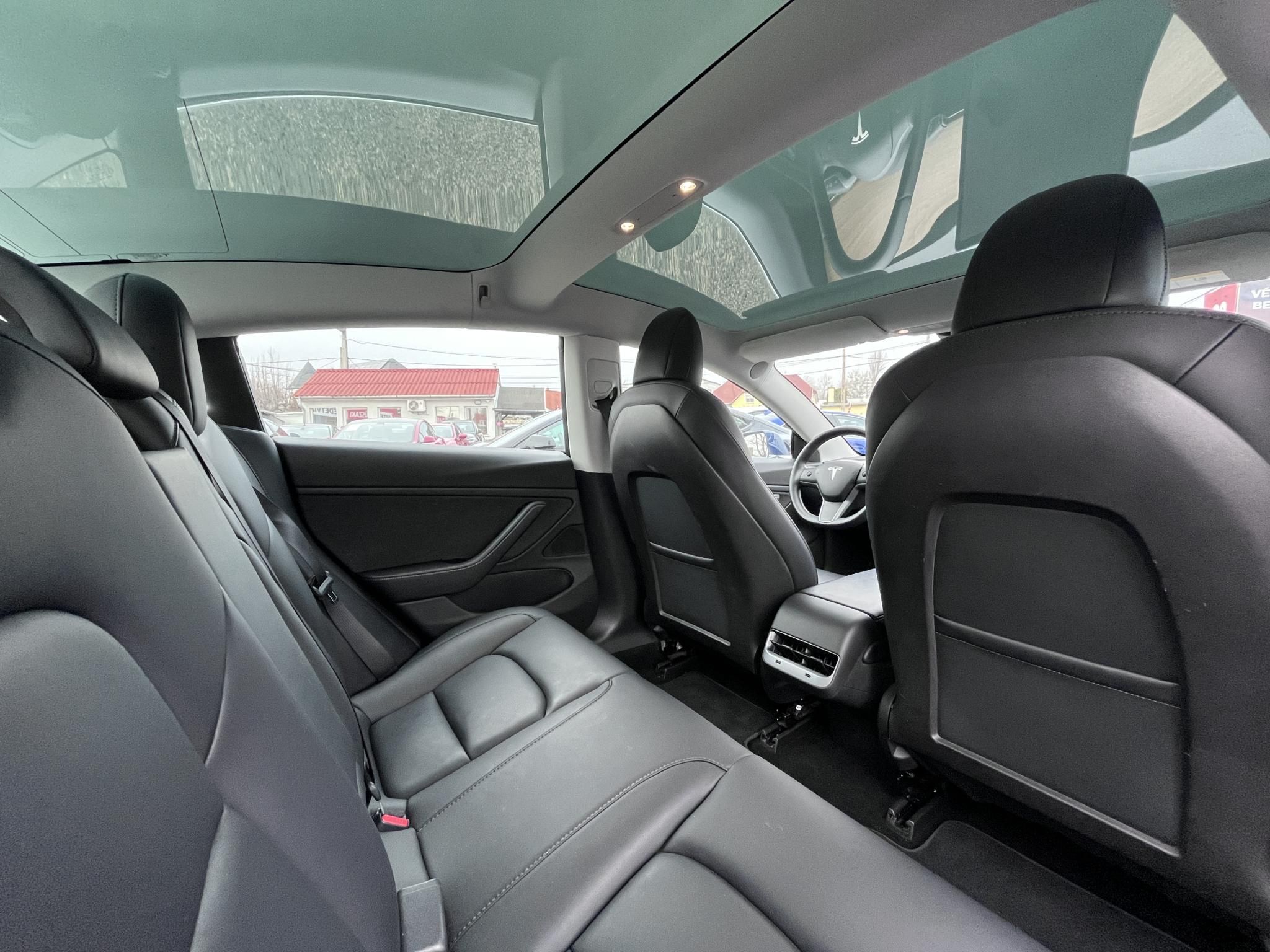 TESLA MODEL 3 Long Range AWD (Automata) Garanciális. 500km hatótáv. megkímélt állapot!