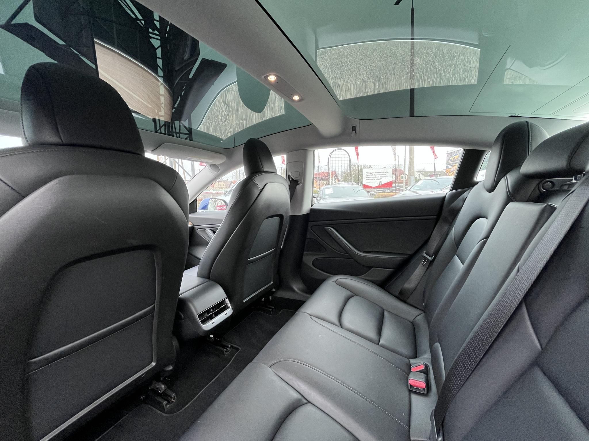 TESLA MODEL 3 Long Range AWD (Automata) Garanciális. 500km hatótáv. megkímélt állapot!