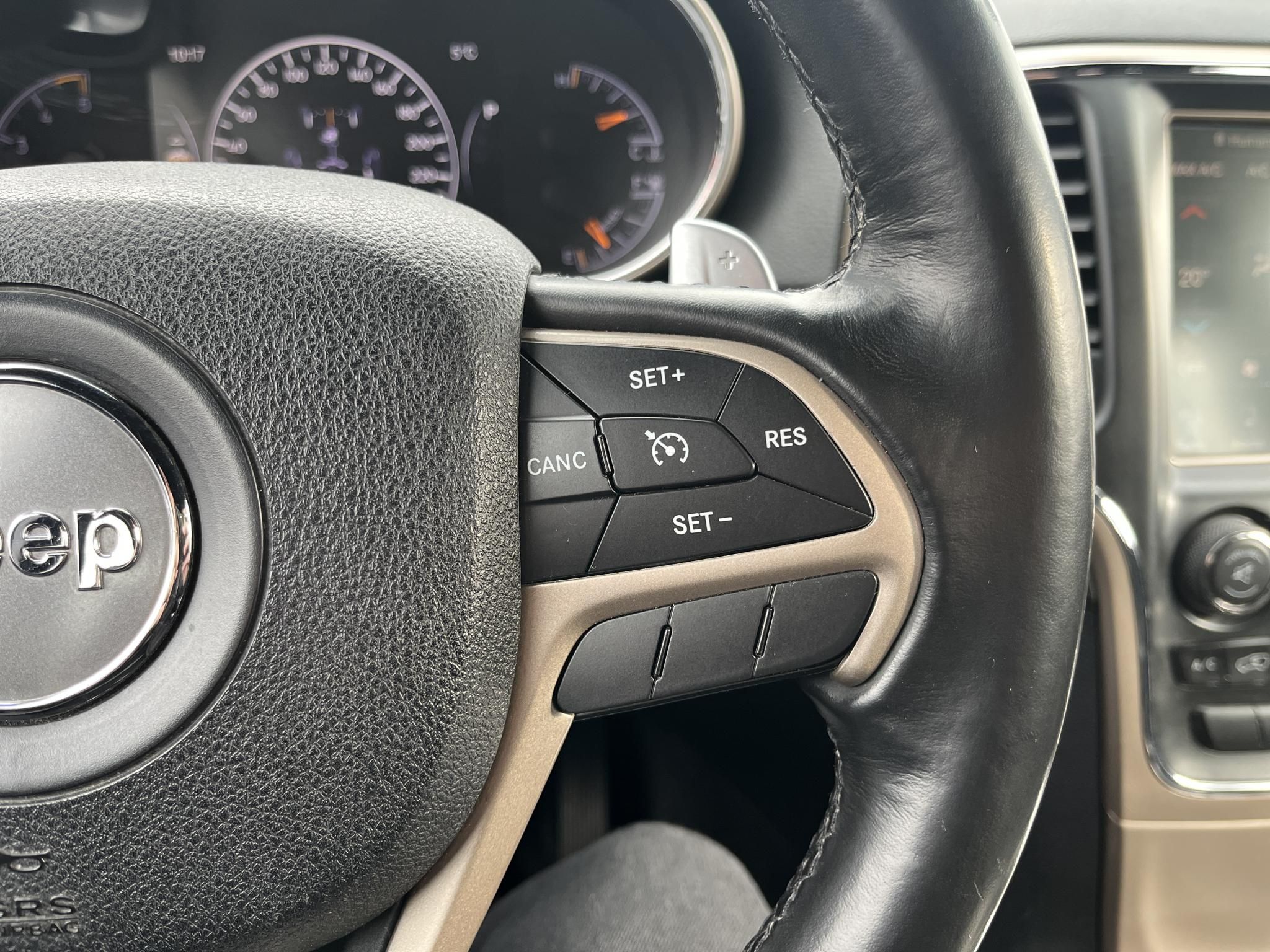 JEEP GRAND CHEROKEE 3.0 V6 CRD Laredo (Automata) 4X4. felező váltó. digitális klíma. tetőcsomagtartó