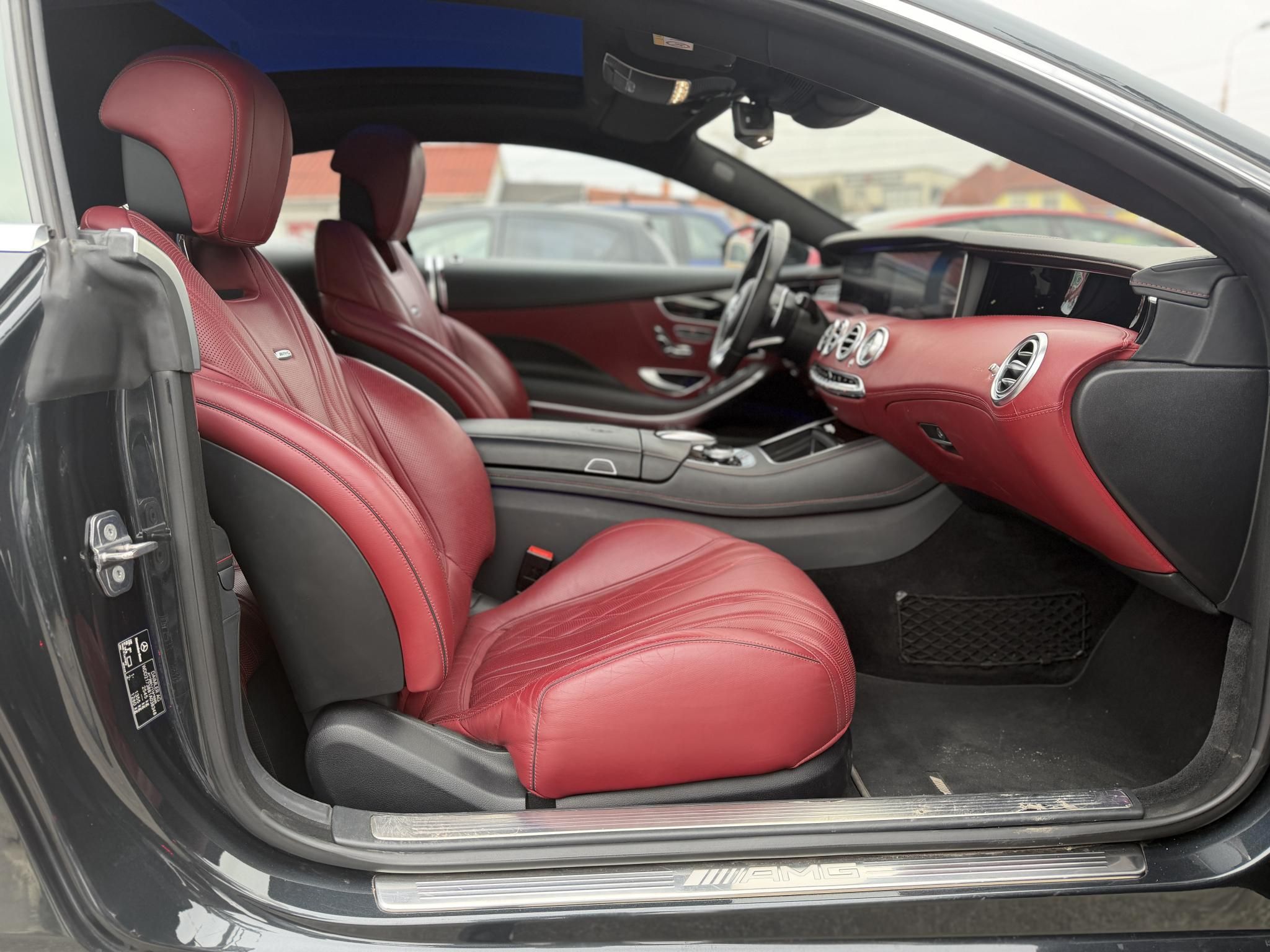 MERCEDES-AMG S 63 4Matic+ 9G-TRONIC 46e km. MAGIC SKY CONTROL. Újszerű állapot. Designo belső!