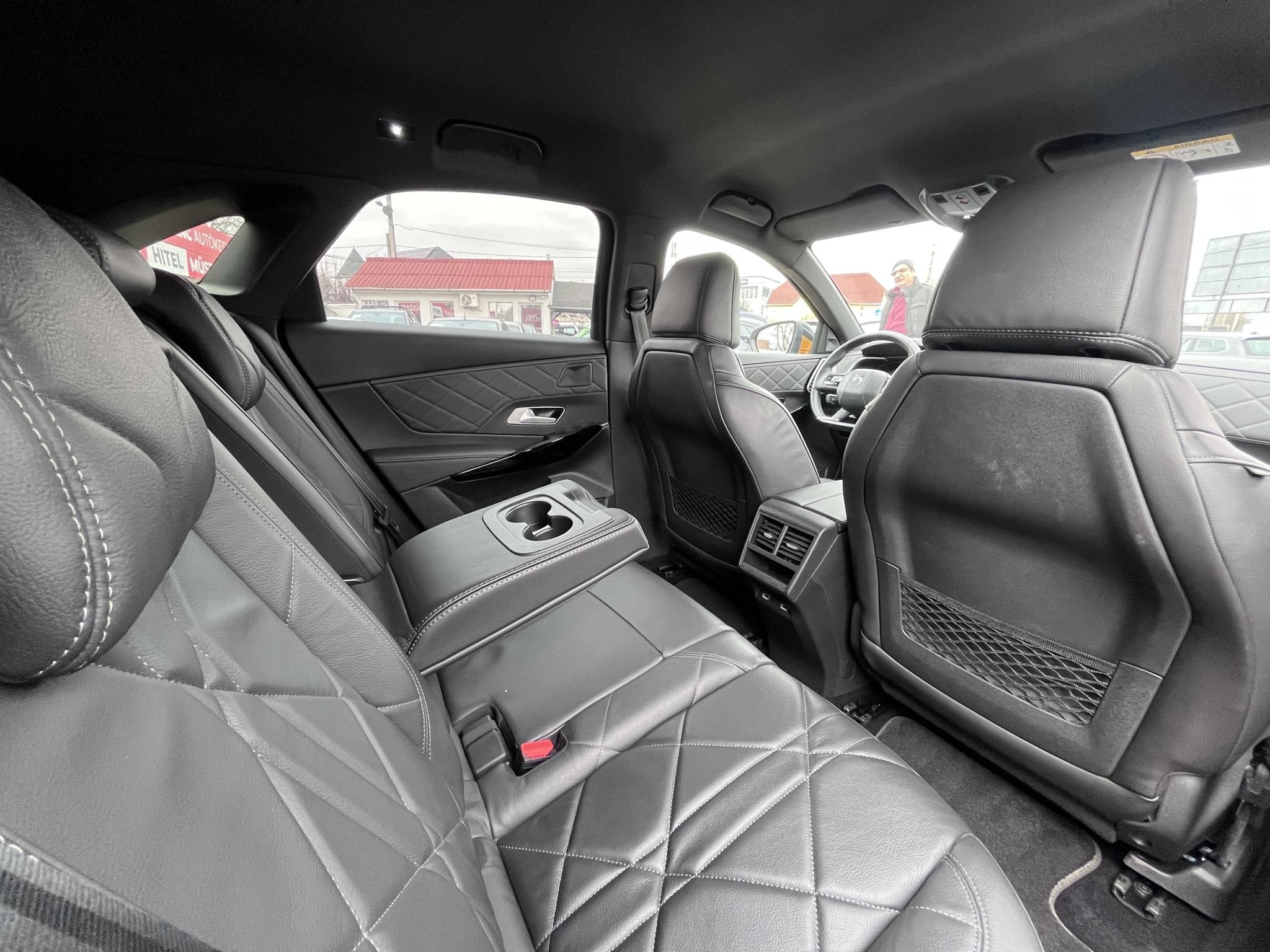 DS DS 7 Crossback 1.5 BlueHDi Rivoli S&S EAT8 Prémium felszereltség. Mátrix LED fényszórók