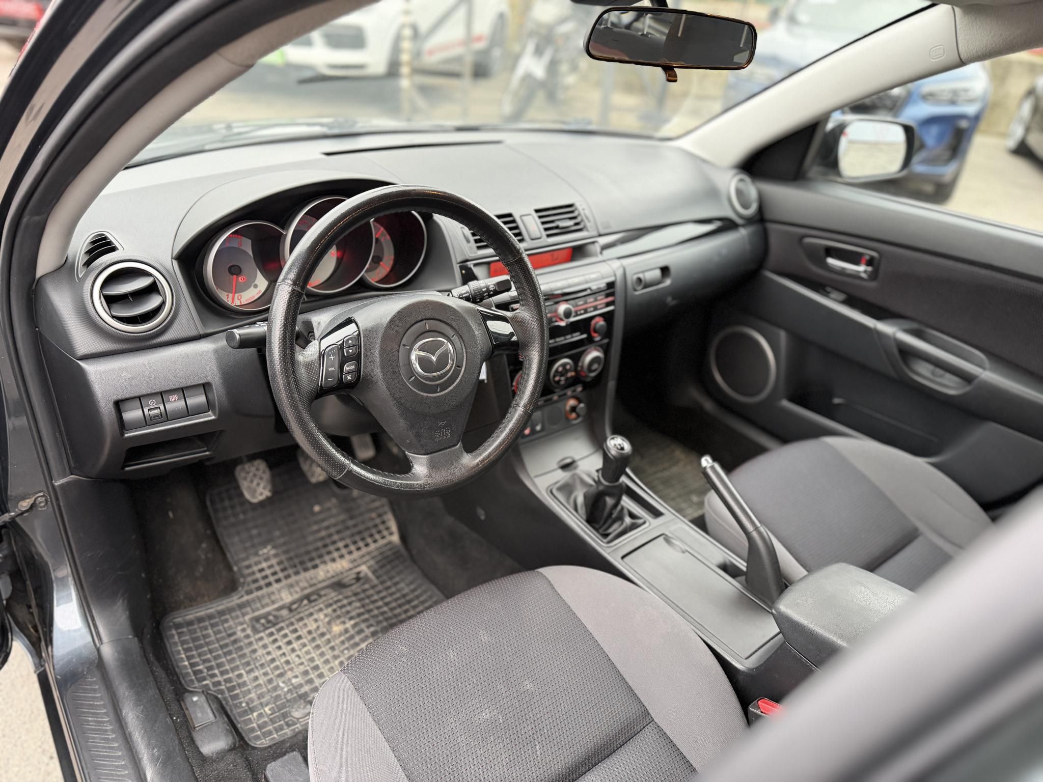 MAZDA 3 Sport 1.6 TE Digitklíma Ülésfűtés 4xelablak Téli-nyári gumi Rendszeresen karbantartott!