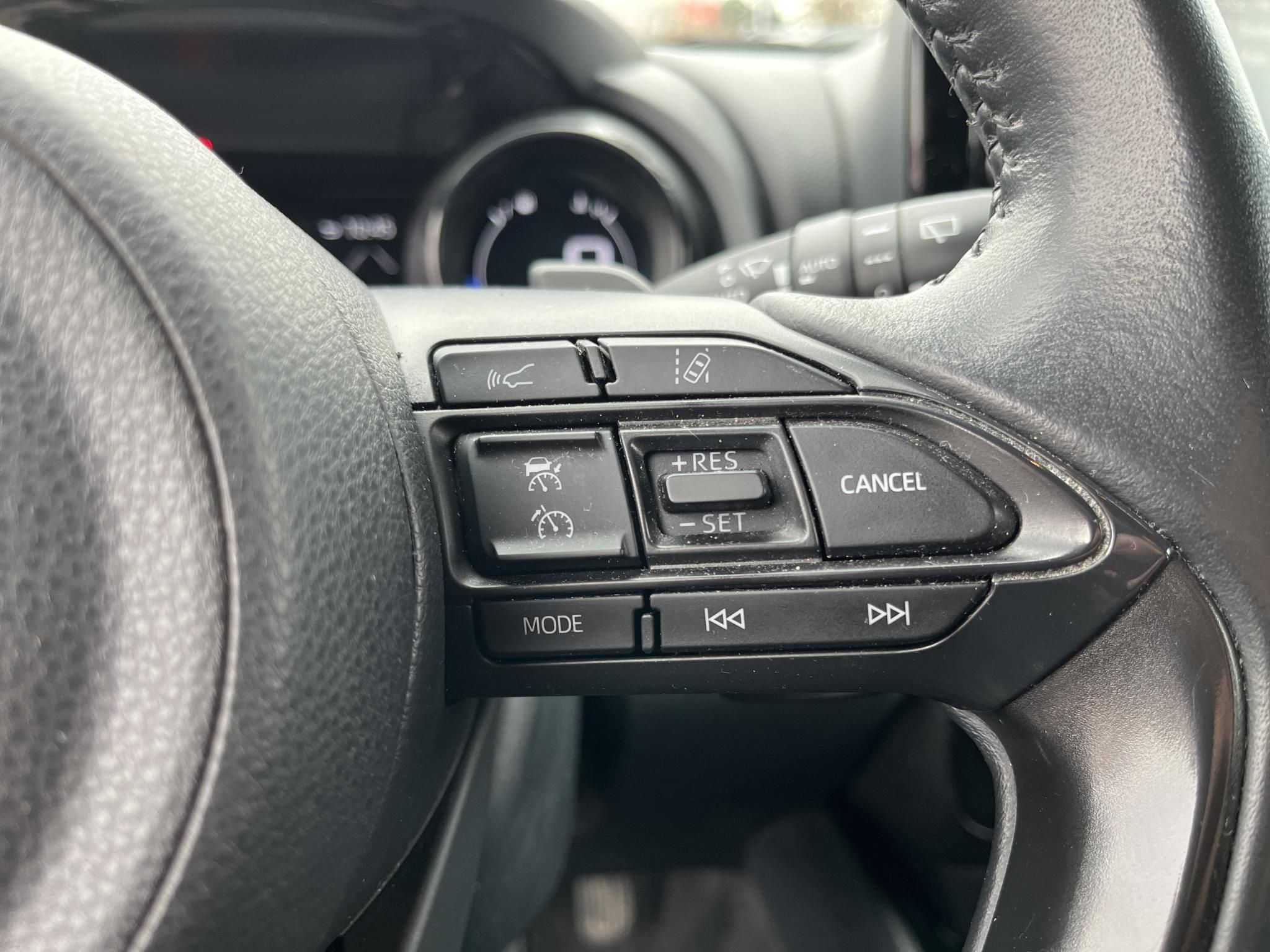 TOYOTA YARIS 1.5 VVT-i Selection Style Magyar. 109e km Kamera Digit Bőr