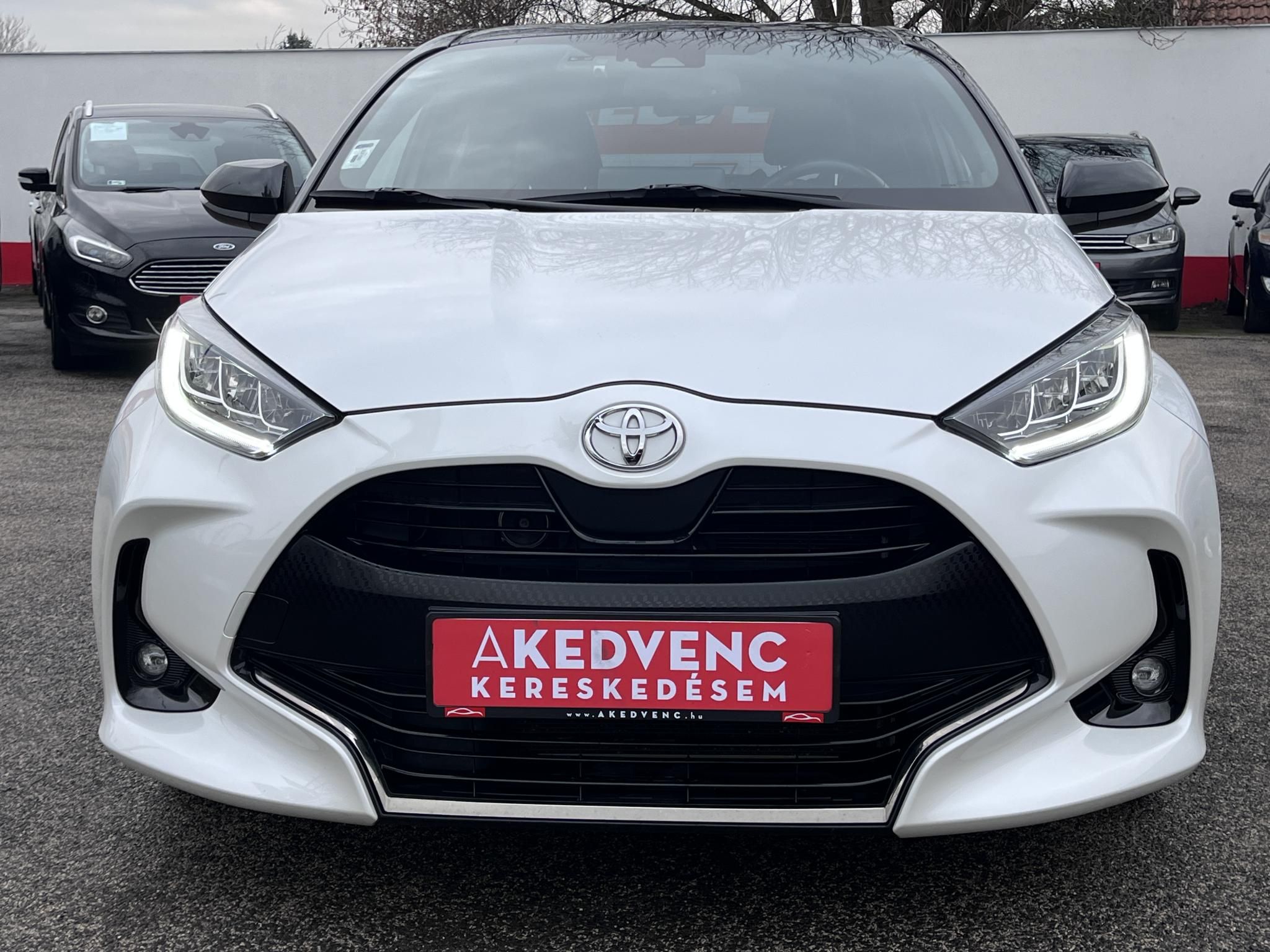 TOYOTA YARIS 1.5 VVT-i Selection Style Magyar. 109e km Kamera Digit Bőr