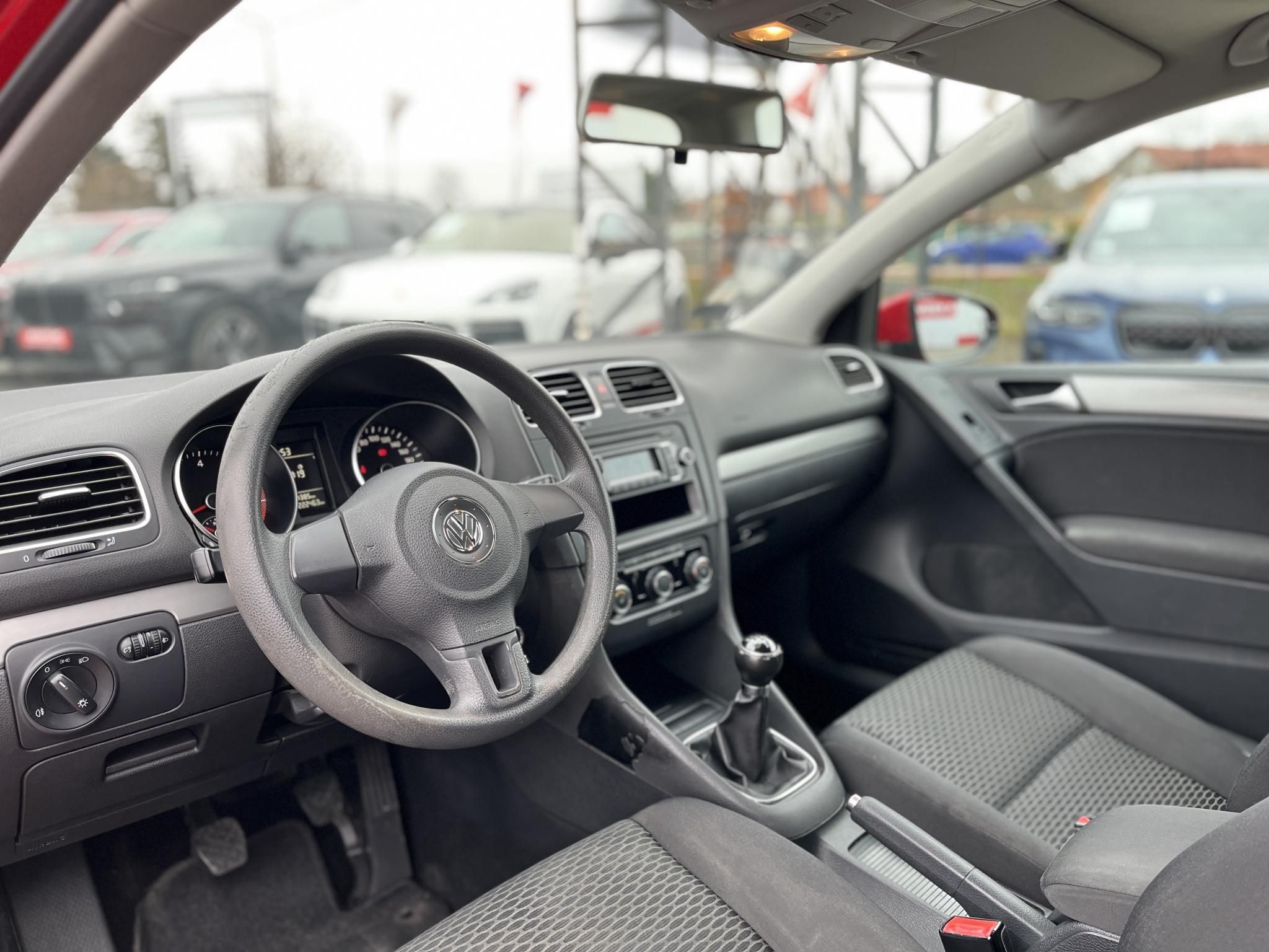 VOLKSWAGEN GOLF 1.4 Trendline Fűthető. állítható ülés