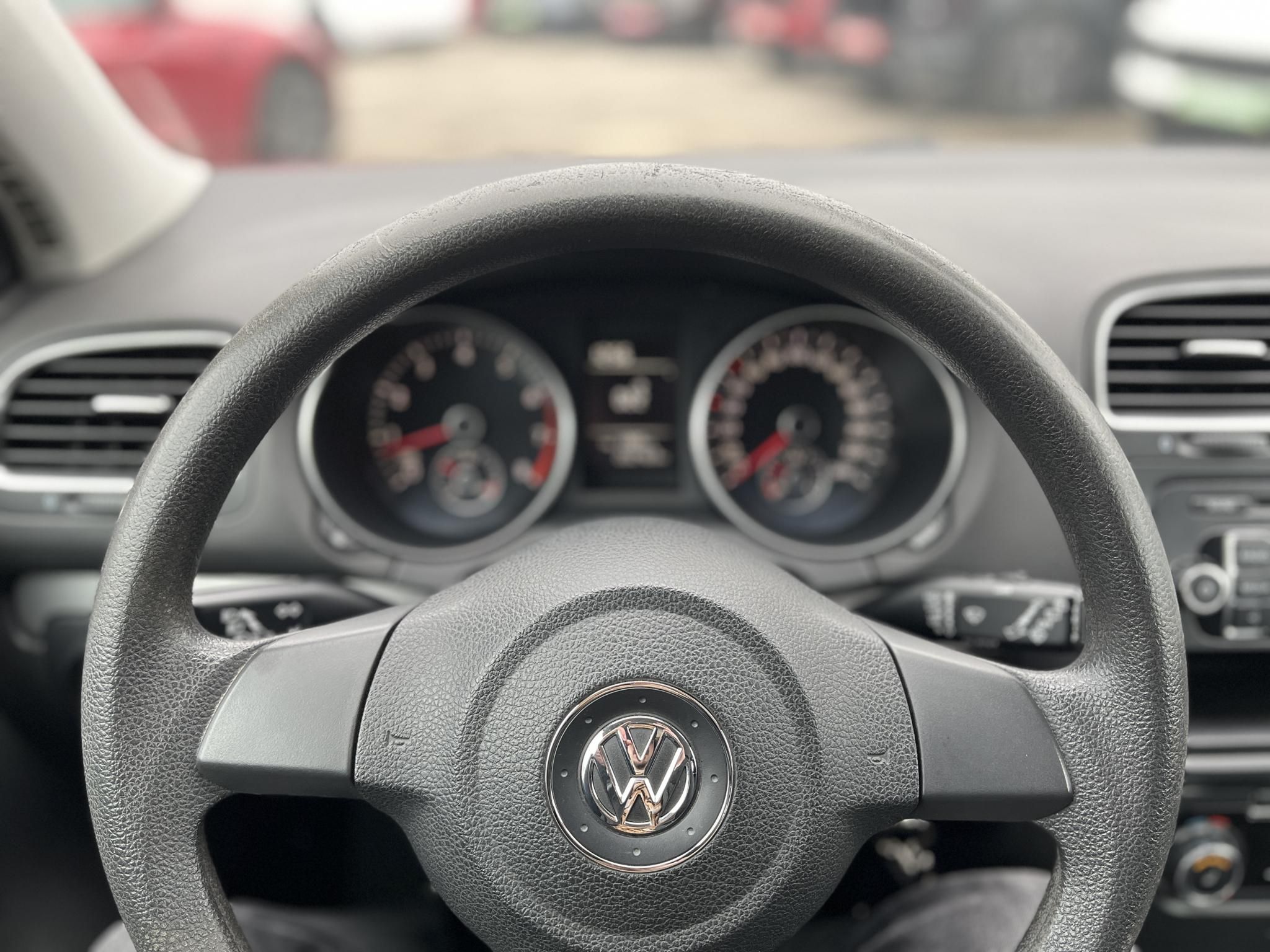 VOLKSWAGEN GOLF 1.4 Trendline Fűthető. állítható ülés