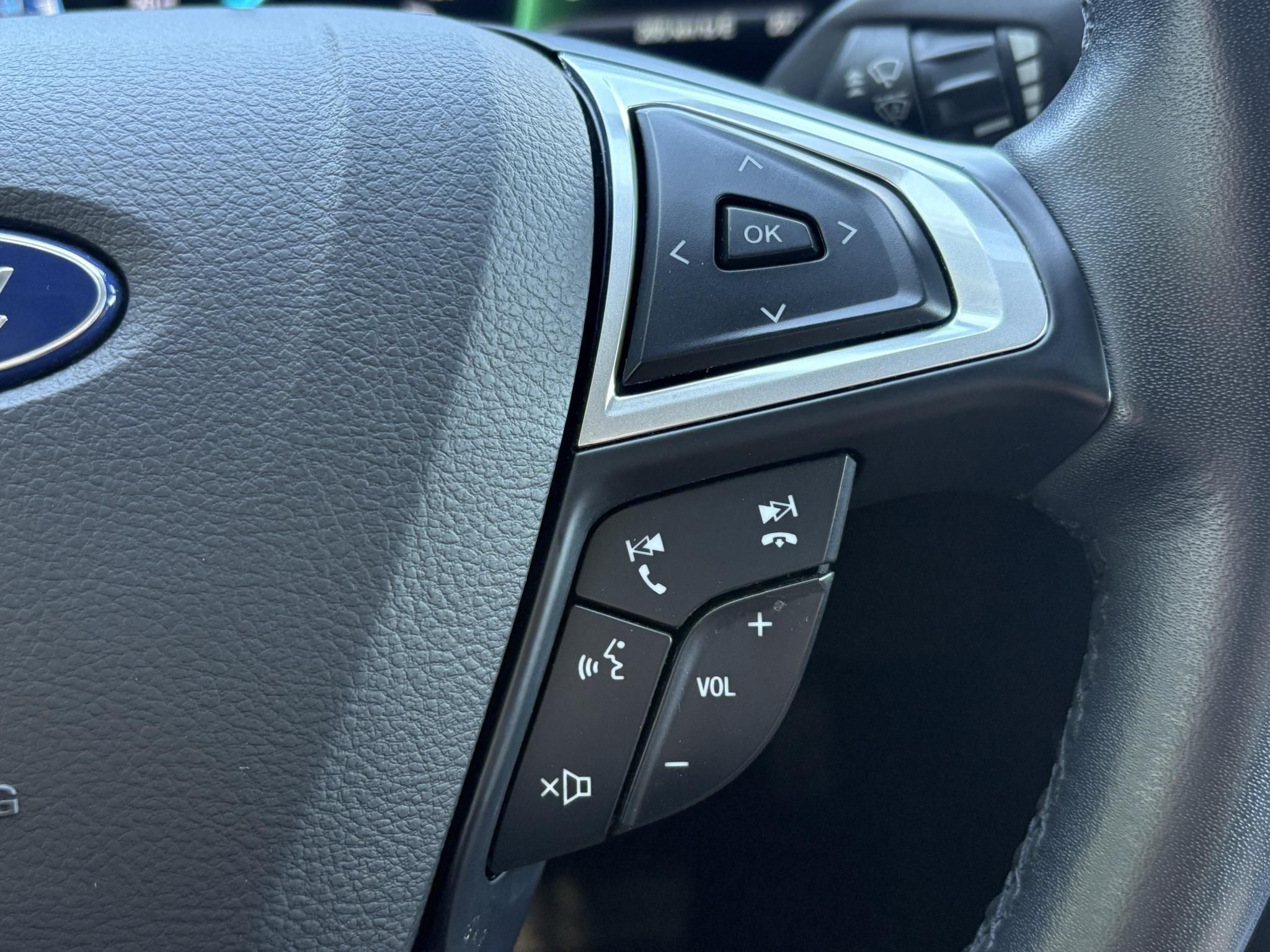 FORD MONDEO 2.0 HEV Titanium (Automata) Rendszeresen karbantartott Garanciális váltó!