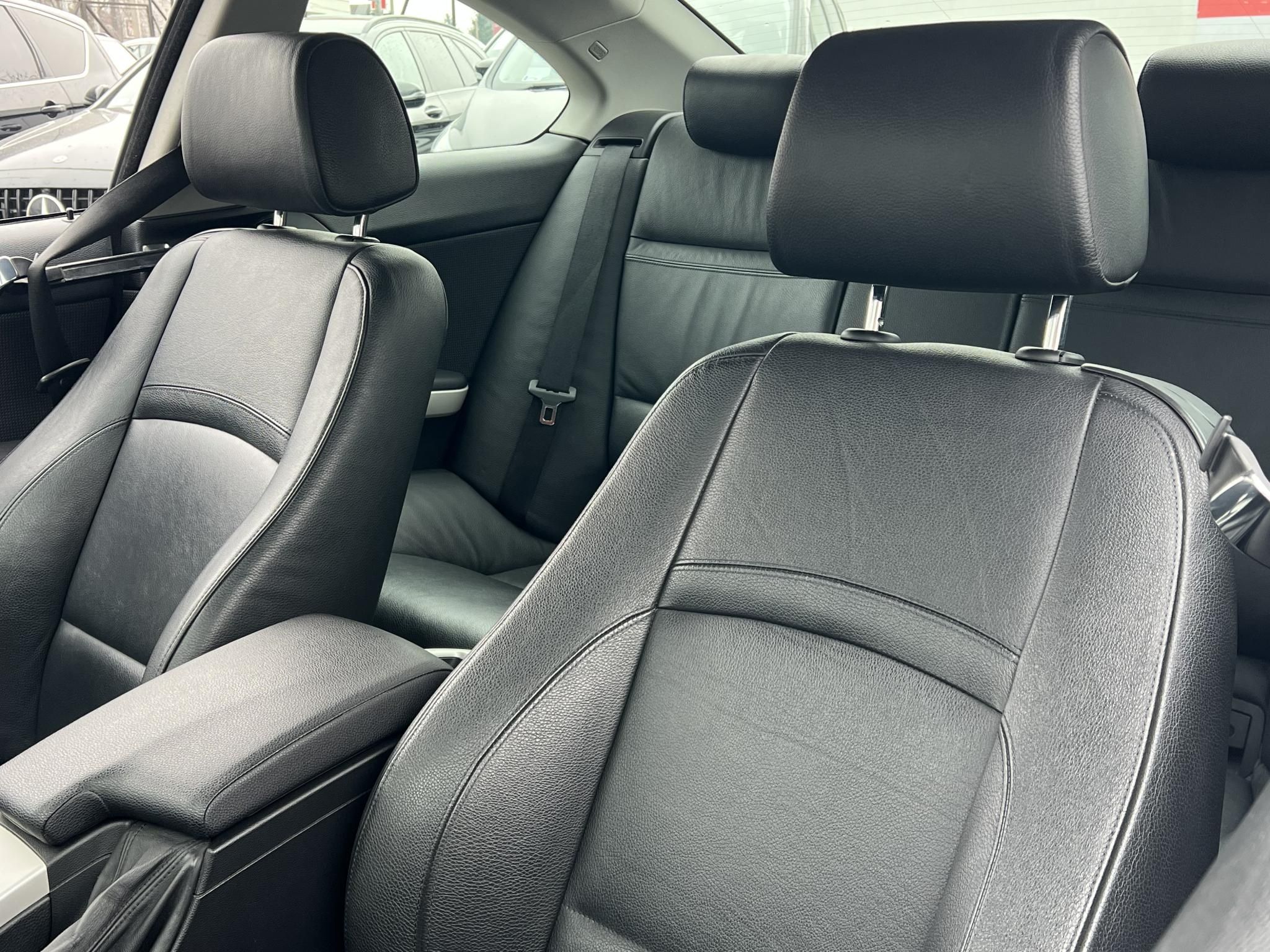 BMW 325i (Automata) Xenon Tempomat Ülésfűtés Bluetooth Navi PDC