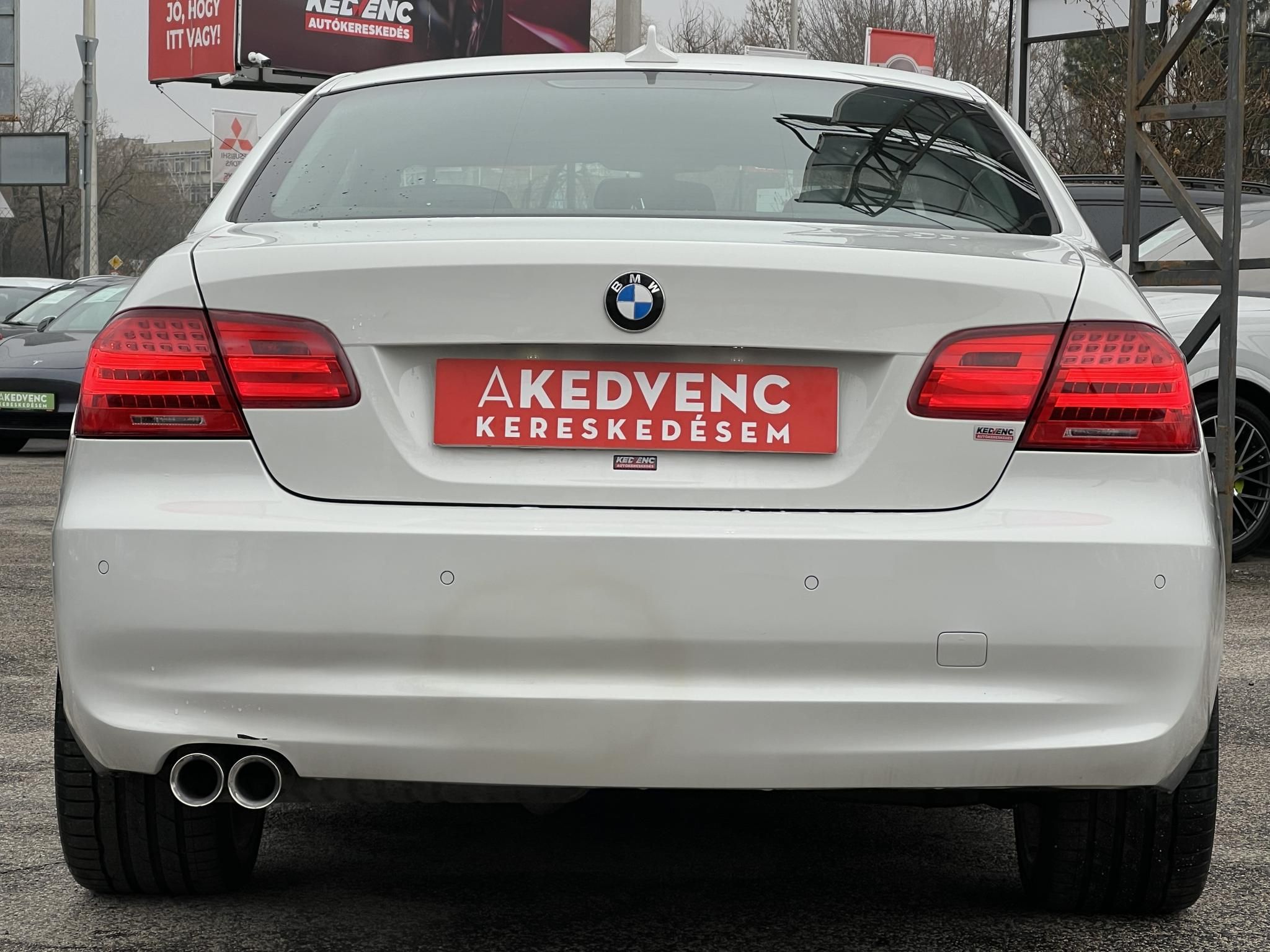 BMW 325i (Automata) Xenon Tempomat Ülésfűtés Bluetooth Navi PDC