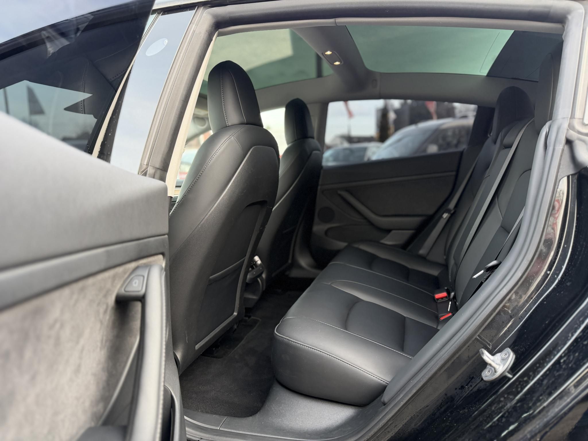 TESLA MODEL 3 Performance AWD (Automata) 62e km. FACELIFT. HŐSZIVATTYÚ. MATRIX LED. GARANCIÁLIS