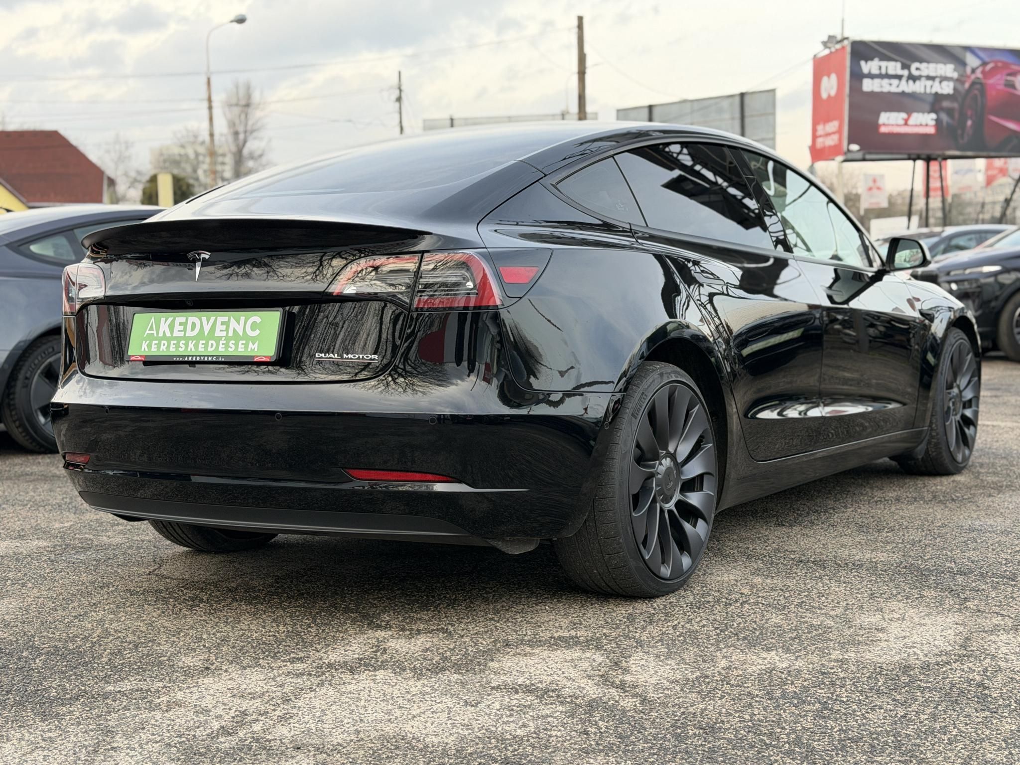 TESLA MODEL 3 Performance AWD (Automata) 62e km. FACELIFT. HŐSZIVATTYÚ. MATRIX LED. GARANCIÁLIS