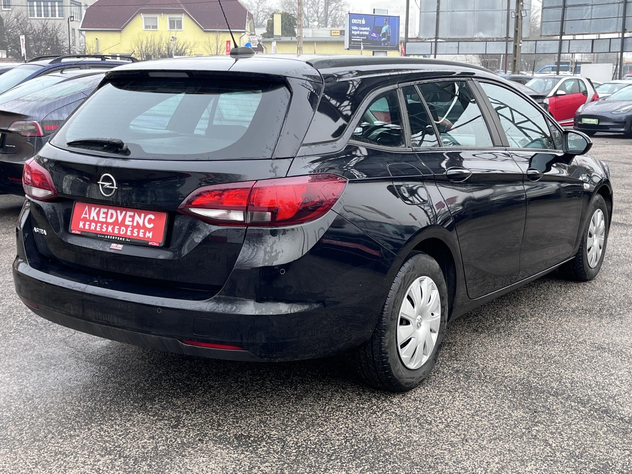 OPEL ASTRA K Sports Tourer 1.5 CDTI Business Edition Tolatóradar. tempomat. keveset futott