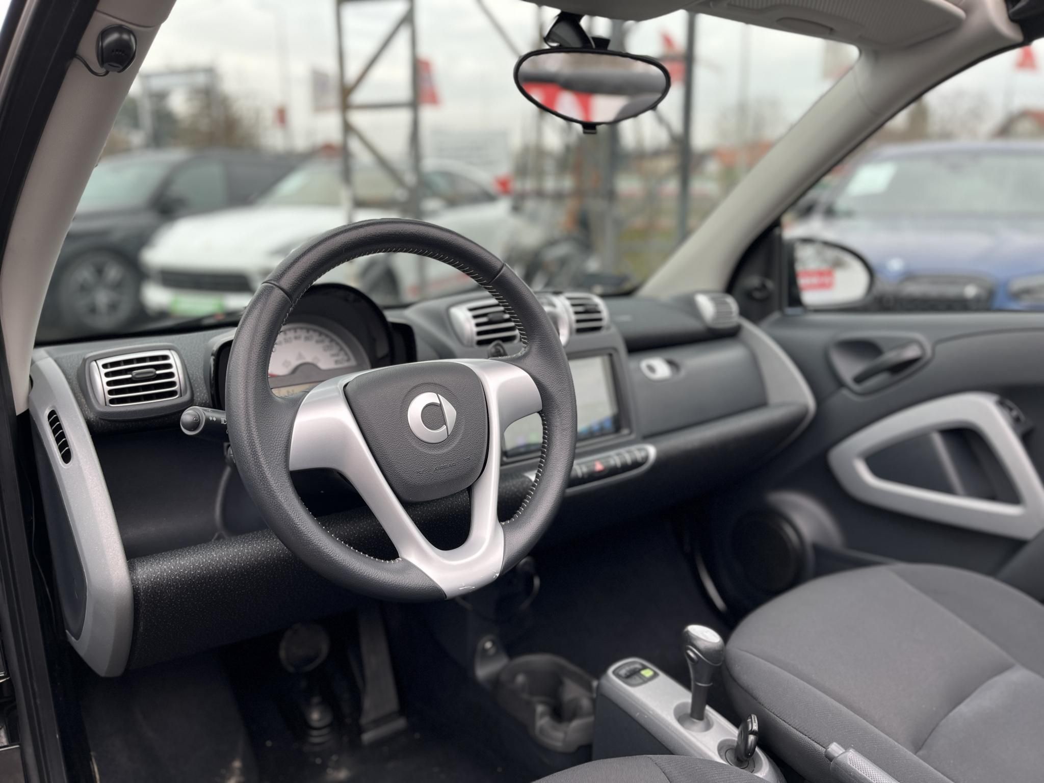 SMART FORTWO CABRIO 1.0 Pure Softip Kormányváltó. ülésfűtés. téli-nyári kerékszett