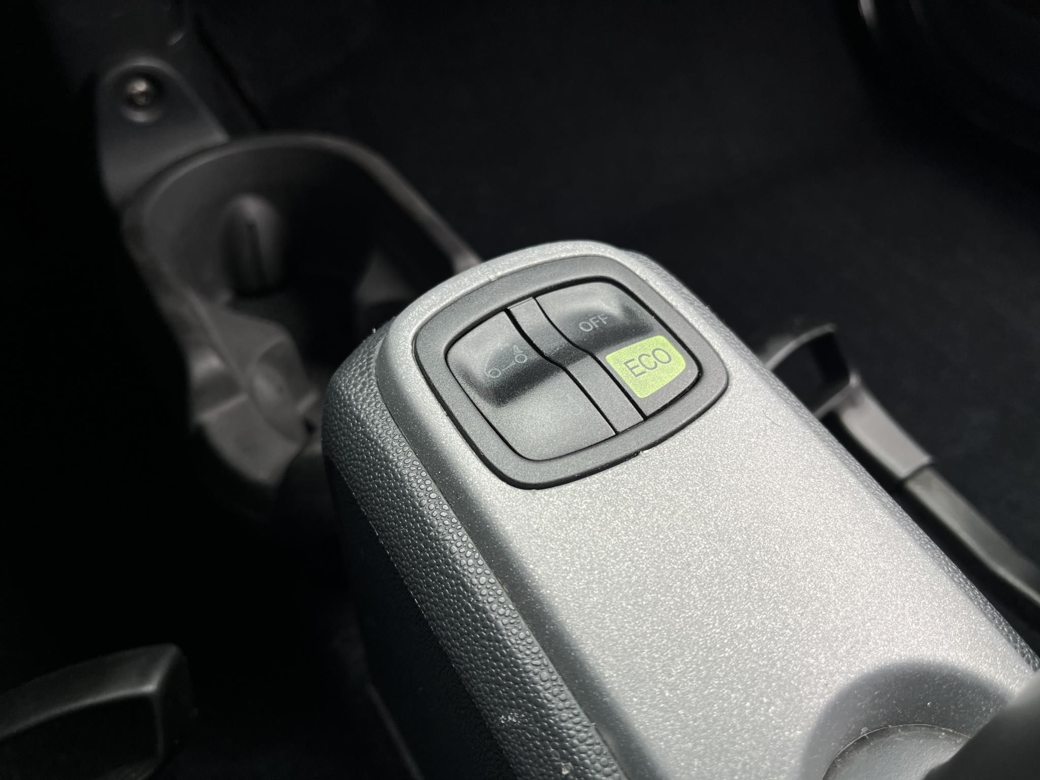 SMART FORTWO CABRIO 1.0 Pure Softip Kormányváltó. ülésfűtés. téli-nyári kerékszett