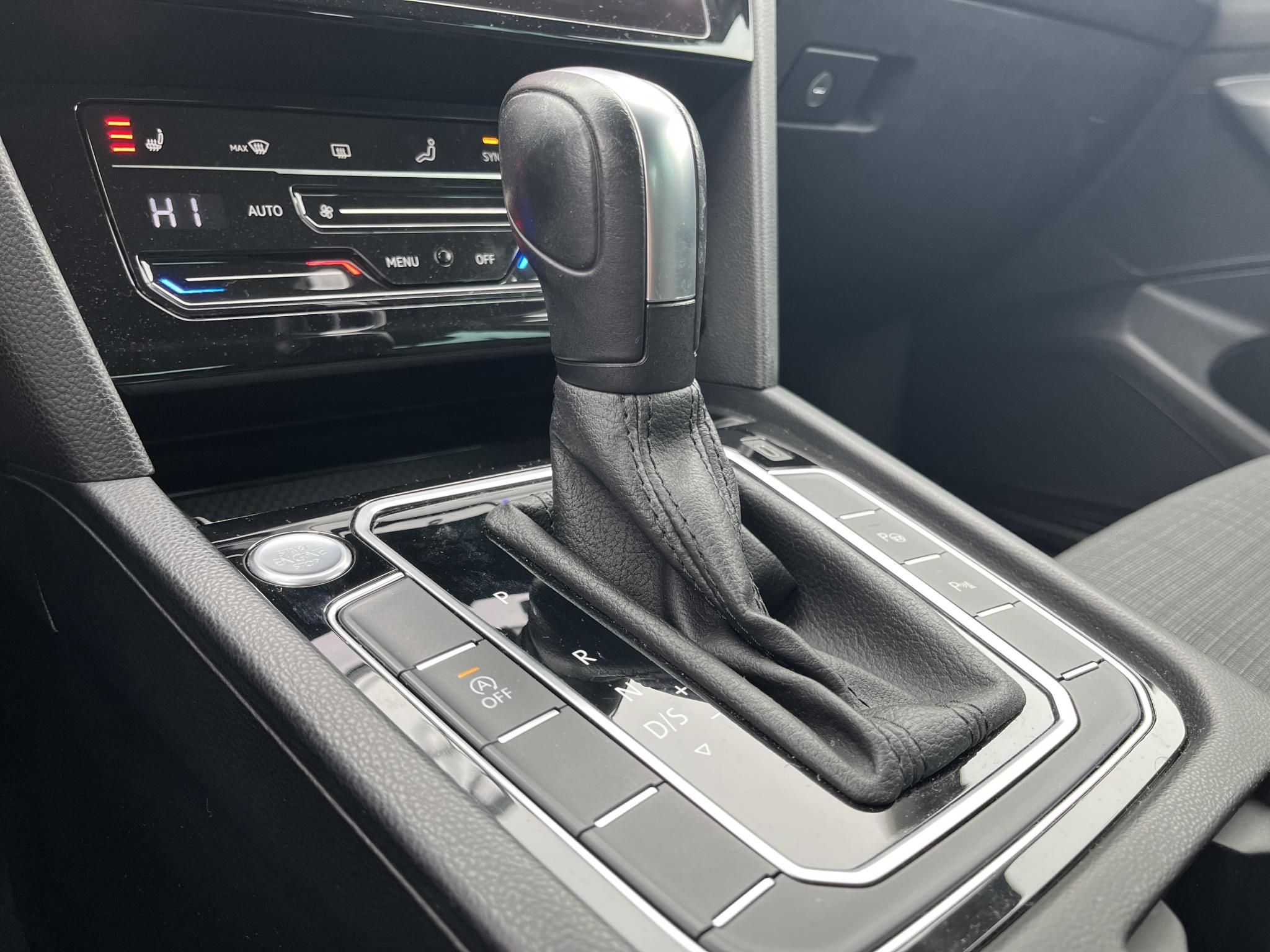 VOLKSWAGEN PASSAT VIII 2.0 TSI Business DSG R-line M.o.-i. FACELIFT. 190LE. sérülésmentes!