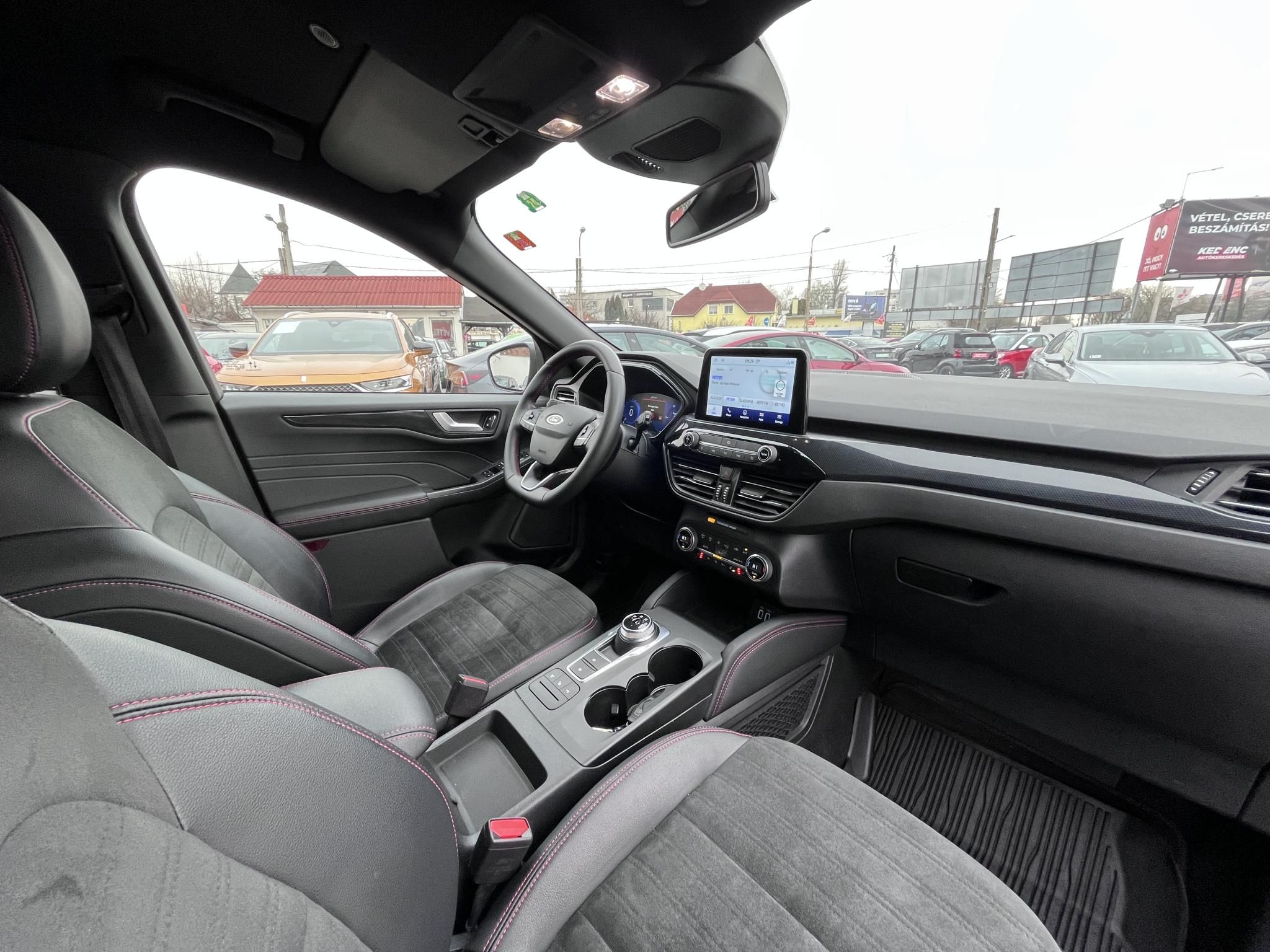 FORD KUGA 2.5 FHEV ST-Line X Graphite Tech Edition CVT M.o.-i. 1.tul. Bang & Olufsen Hifi