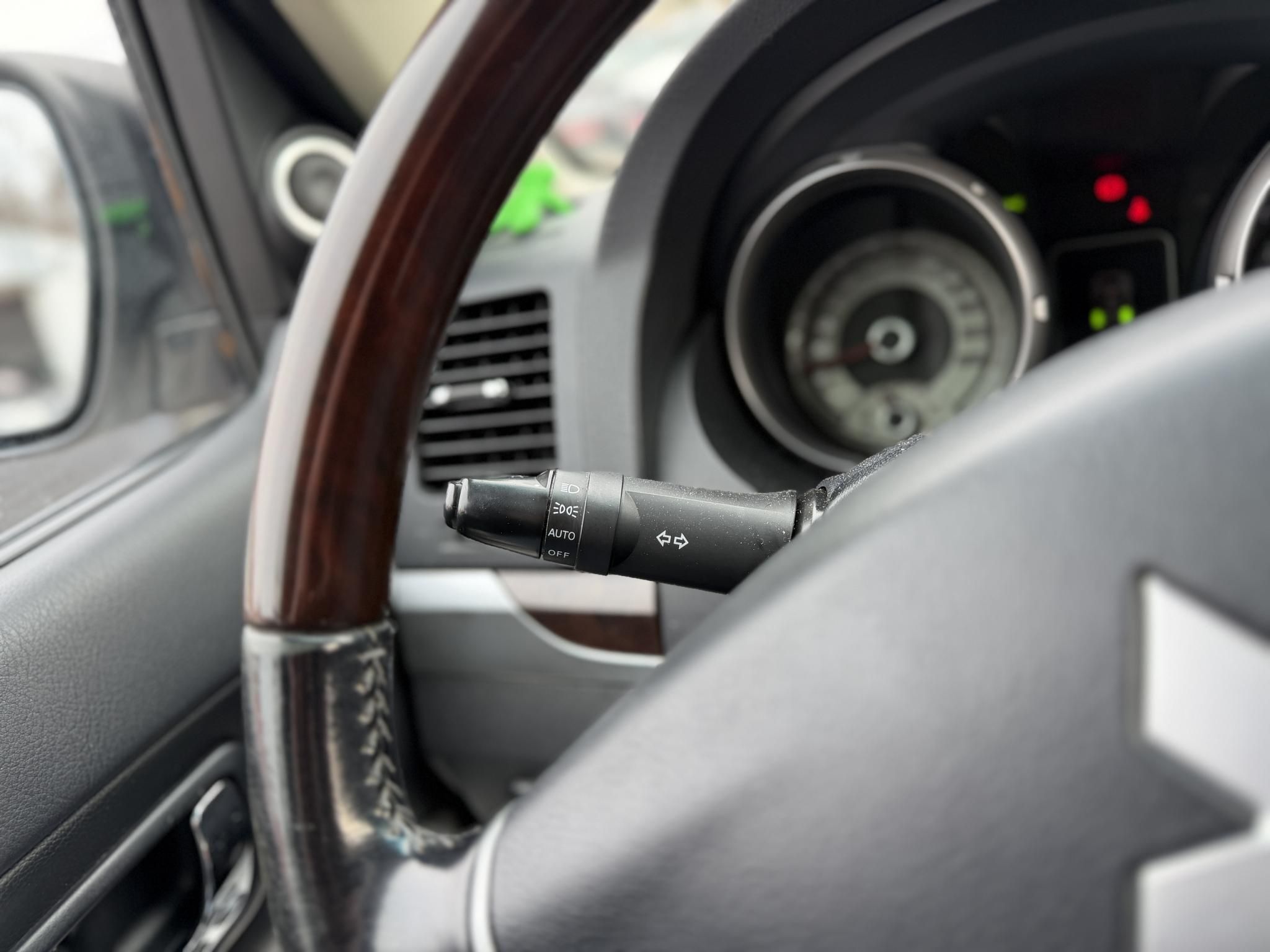 MITSUBISHI PAJERO 3.2 DI-D Instyle Navi (Automata) 117e km. M.o.-i. napfénytető. felező váltó. fakormány. megkímélt állapot!