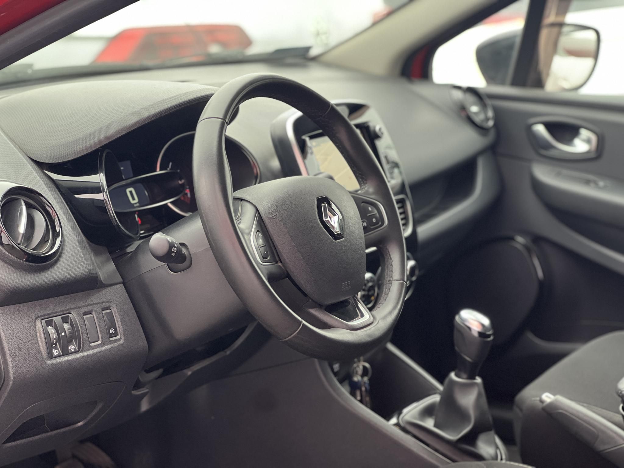 RENAULT CLIO Grandtour 0.9 TCe Generation Limited