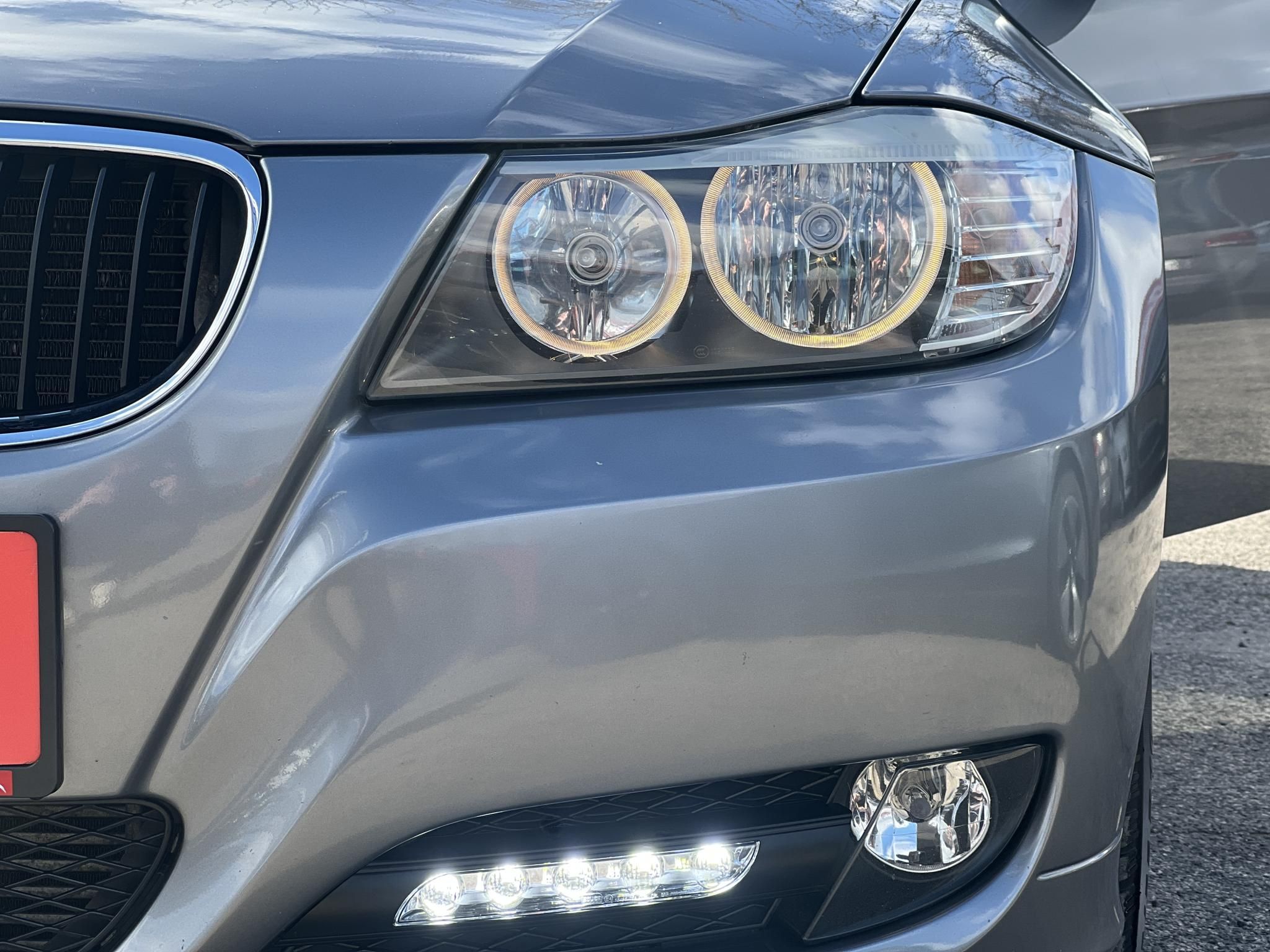 BMW 320d xDrive Touring (Automata) Bordó bőr belső.153e km. M.o.-i. frissen szervizelt! panoráma tető ülésfűtés