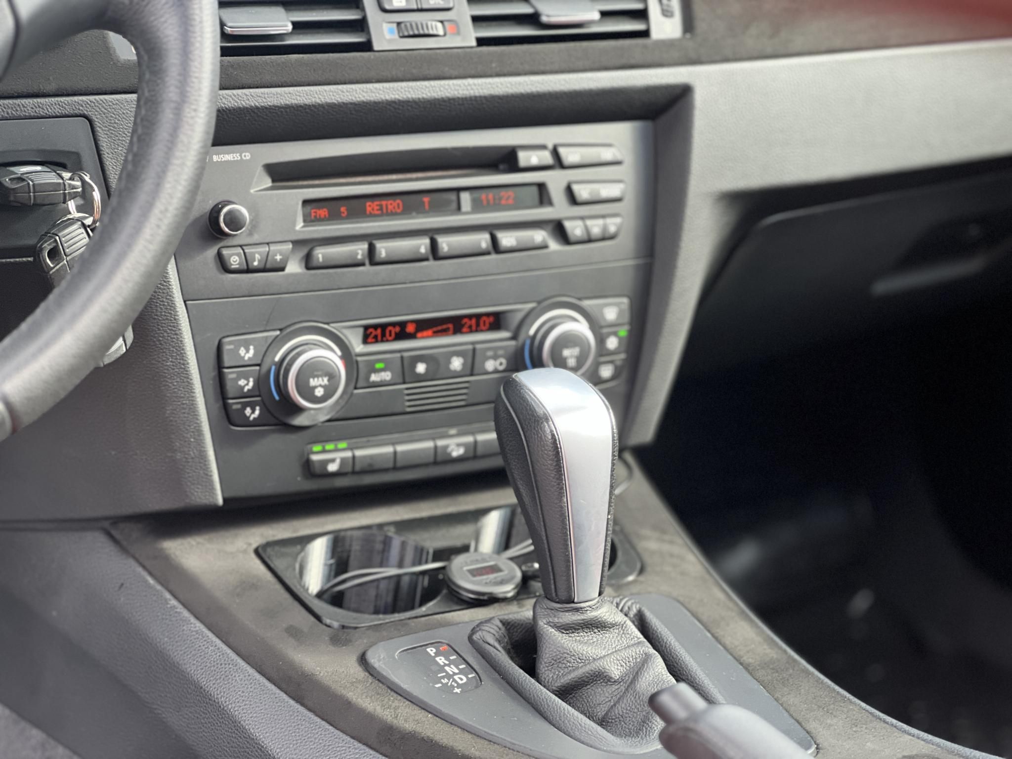 BMW 320d xDrive Touring (Automata) Bordó bőr belső.153e km. M.o.-i. frissen szervizelt! panoráma tető ülésfűtés