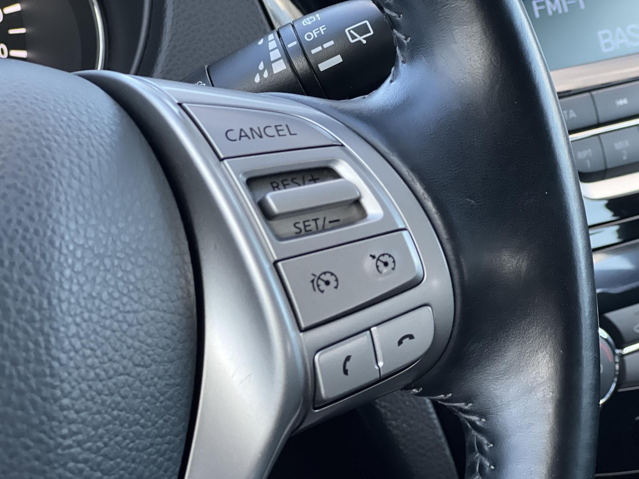 NISSAN QASHQAI 1.6 dCi Tekna 4WD 119e km. LED Tempomat Bluetooth Digitklíma MEGKÍMÉLT állapot!