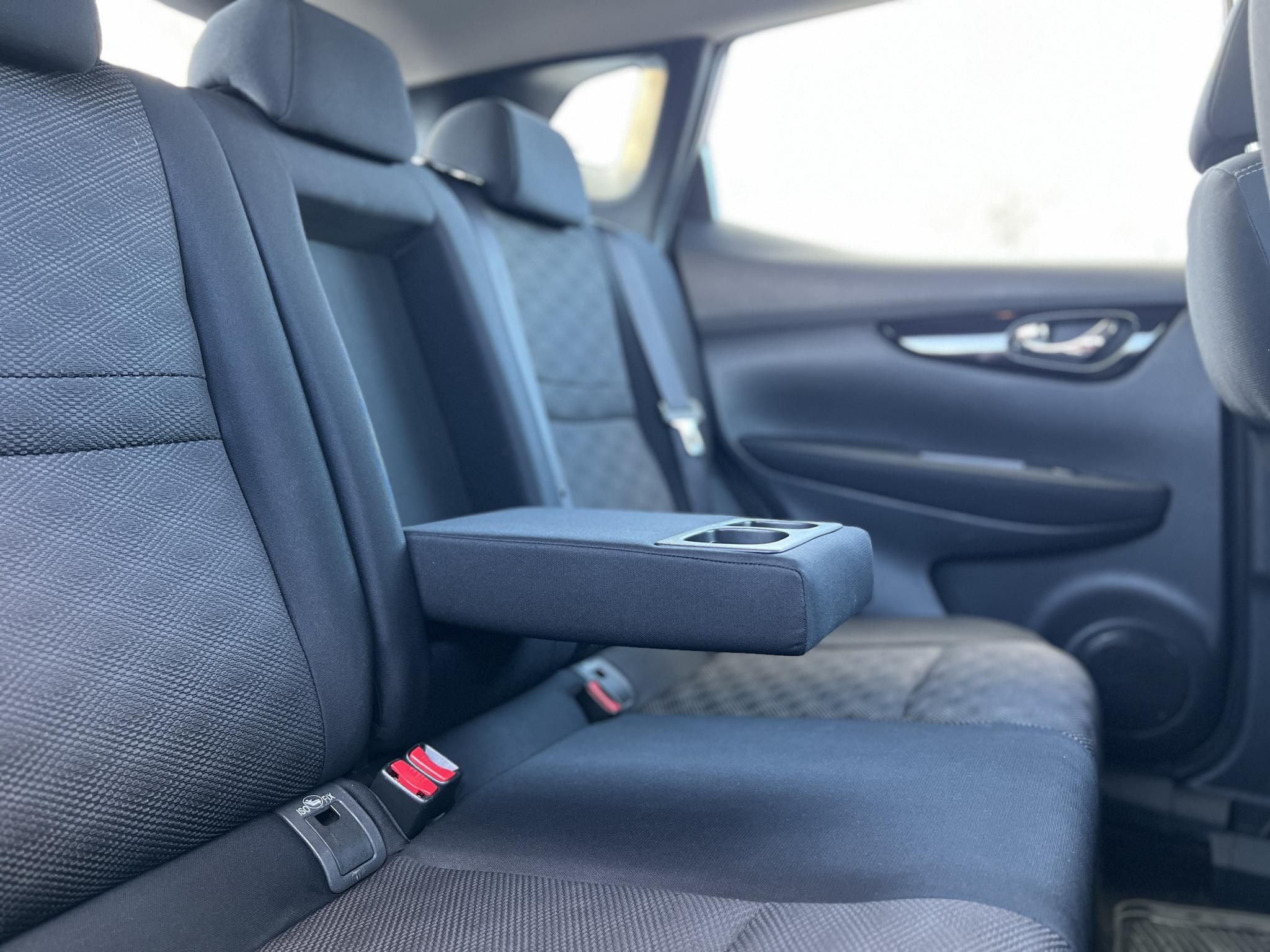 NISSAN QASHQAI 1.6 dCi Tekna 4WD 119e km. LED Tempomat Bluetooth Digitklíma MEGKÍMÉLT állapot!