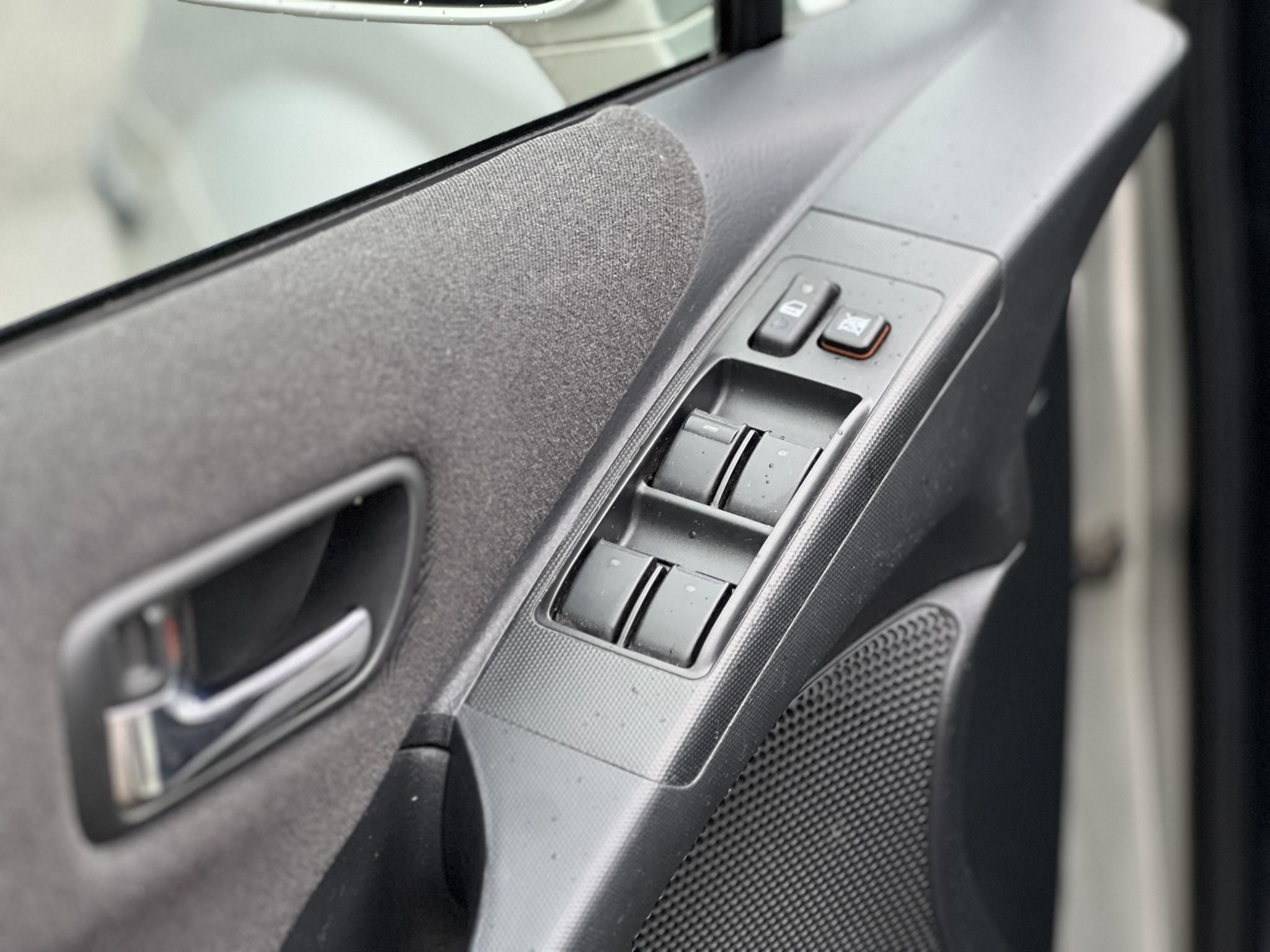 TOYOTA COROLLA VERSO 1.8 Linea Sol 7 személyes frissen szervizelt. tempomat. digit klíma. vonóhorog